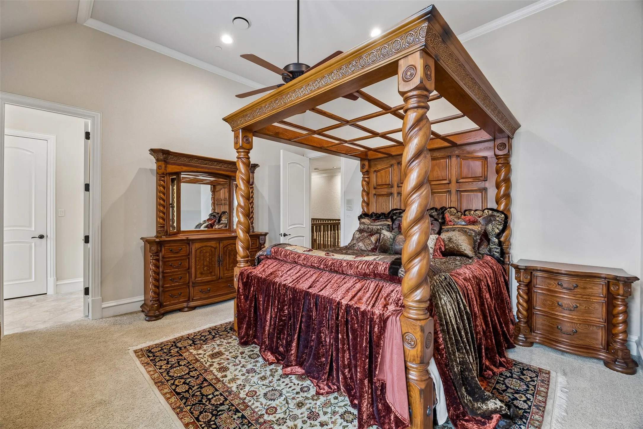Single Family Residence For Sale in Tarrant County , 5804 Chalford Common, Colleyville, Texas 76034, 5 Bedroom, 8 Bathroom, 4 Garage spaces, 7,912 Sqft, built in 2008, mls#21303085, Real Estate Agent in Colleyville, Homes For Sale in Tarrant county, Homes For Sale in Colleyville, Realtor in Colleyville Texas, Real Estate Brokerage Independent Realty Texas, Luminita Cordes Realtor