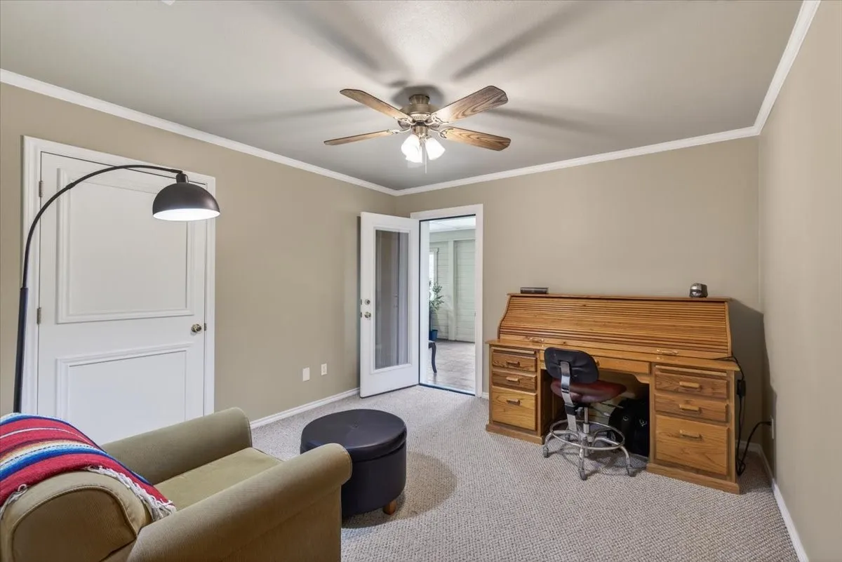 Single Family Residence For Sale in Kaufman County , 16140 County Road 4009, Mabank, Texas 75147, 4 Bedroom, 3 Bathroom, 2 Garage spaces, 3,161 Sqft, built in 1997, mls#21304523, Real Estate Agent in Mabank, Homes For Sale in Kaufman county, Homes For Sale in Mabank, Realtor in Mabank Texas, Real Estate Brokerage Independent Realty Texas, Luminita Cordes Realtor