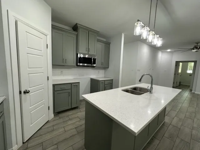 Single Family Residence For Sale in Tarrant County , 917 E Maddox Avenue, Fort Worth, Texas 76104, 3 Bedroom, 2 Bathroom, 2 Garage spaces, 1,986 Sqft, built in 2024, mls#21304487, Real Estate Agent in Fort Worth, Homes For Sale in Tarrant county, Homes For Sale in Fort Worth, Realtor in Fort Worth Texas, Real Estate Brokerage Independent Realty Texas, Luminita Cordes Realtor
