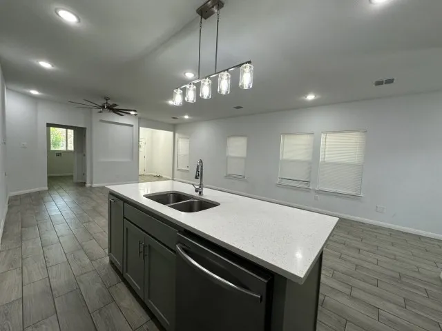 Single Family Residence For Sale in Tarrant County , 917 E Maddox Avenue, Fort Worth, Texas 76104, 3 Bedroom, 2 Bathroom, 2 Garage spaces, 1,986 Sqft, built in 2024, mls#21304487, Real Estate Agent in Fort Worth, Homes For Sale in Tarrant county, Homes For Sale in Fort Worth, Realtor in Fort Worth Texas, Real Estate Brokerage Independent Realty Texas, Luminita Cordes Realtor
