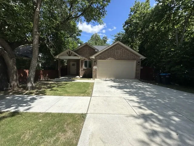 Single Family Residence For Sale in Tarrant County , 917 E Maddox Avenue, Fort Worth, Texas 76104, 3 Bedroom, 2 Bathroom, 2 Garage spaces, 1,986 Sqft, built in 2024, mls#21304487, Real Estate Agent in Fort Worth, Homes For Sale in Tarrant county, Homes For Sale in Fort Worth, Realtor in Fort Worth Texas, Real Estate Brokerage Independent Realty Texas, Luminita Cordes Realtor