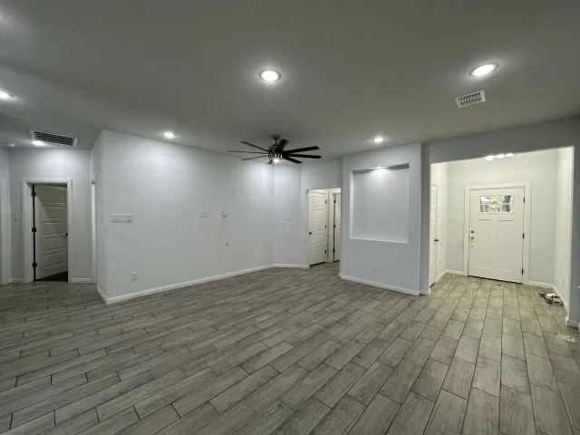 Single Family Residence For Sale in Tarrant County , 917 E Maddox Avenue, Fort Worth, Texas 76104, 3 Bedroom, 2 Bathroom, 2 Garage spaces, 1,986 Sqft, built in 2024, mls#21304487, Real Estate Agent in Fort Worth, Homes For Sale in Tarrant county, Homes For Sale in Fort Worth, Realtor in Fort Worth Texas, Real Estate Brokerage Independent Realty Texas, Luminita Cordes Realtor