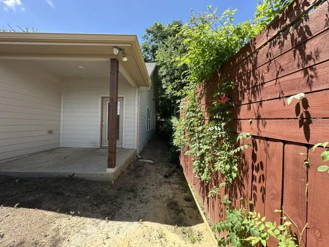 Single Family Residence For Sale in Tarrant County , 917 E Maddox Avenue, Fort Worth, Texas 76104, 3 Bedroom, 2 Bathroom, 2 Garage spaces, 1,986 Sqft, built in 2024, mls#21304487, Real Estate Agent in Fort Worth, Homes For Sale in Tarrant county, Homes For Sale in Fort Worth, Realtor in Fort Worth Texas, Real Estate Brokerage Independent Realty Texas, Luminita Cordes Realtor