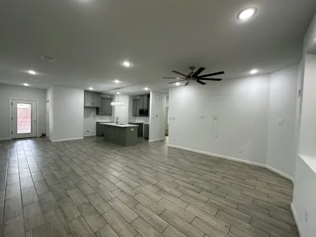 Single Family Residence For Sale in Tarrant County , 917 E Maddox Avenue, Fort Worth, Texas 76104, 3 Bedroom, 2 Bathroom, 2 Garage spaces, 1,986 Sqft, built in 2024, mls#21304487, Real Estate Agent in Fort Worth, Homes For Sale in Tarrant county, Homes For Sale in Fort Worth, Realtor in Fort Worth Texas, Real Estate Brokerage Independent Realty Texas, Luminita Cordes Realtor