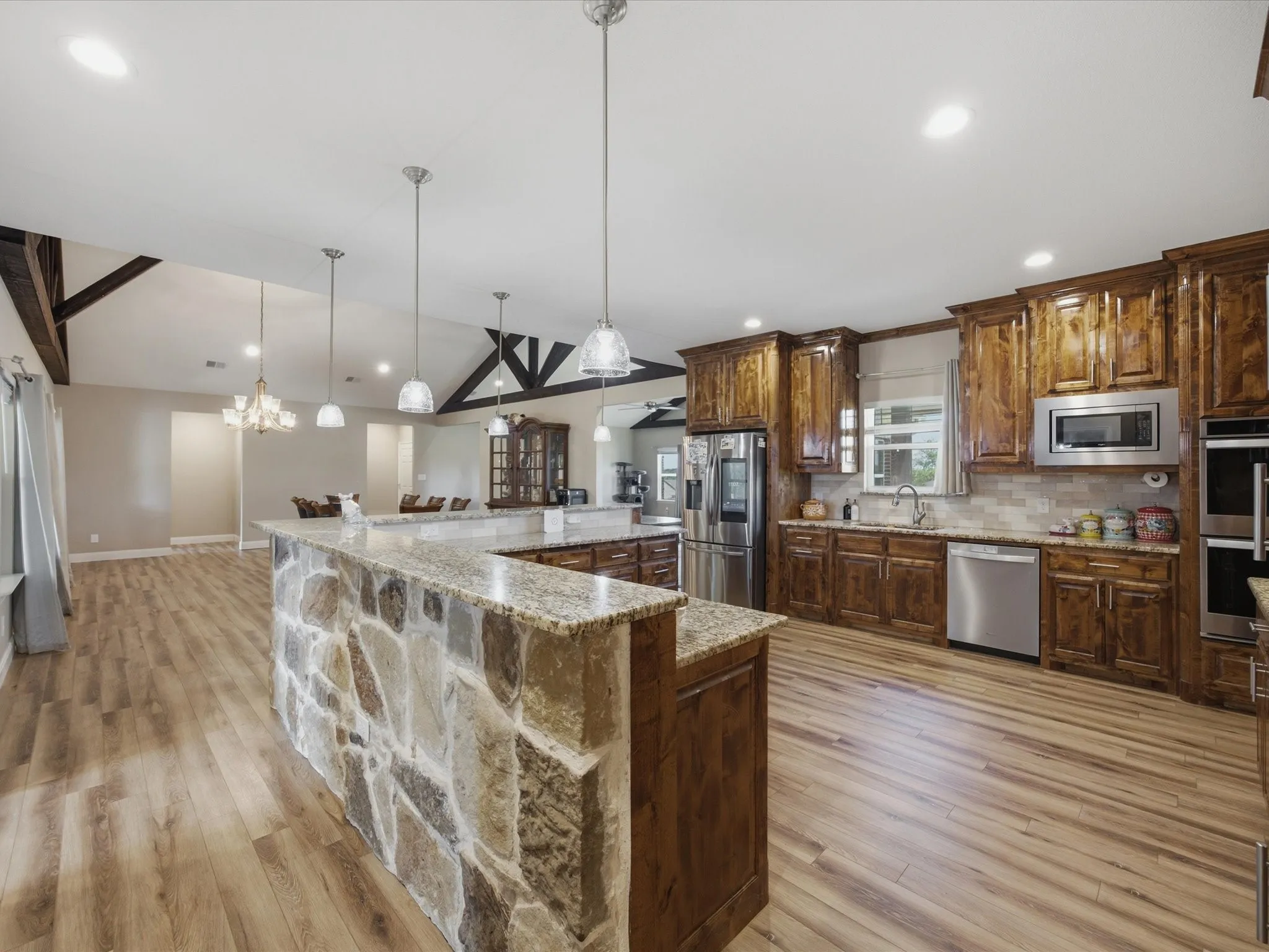 Single Family Residence For Sale in Parker County , 1032 Justin Drive, Springtown, Texas 76082, 4 Bedroom, 3 Bathroom, 2 Garage spaces, 2,951 Sqft, built in 2020, mls#21304444, Real Estate Agent in Springtown, Homes For Sale in Parker county, Homes For Sale in Springtown, Realtor in Springtown Texas, Real Estate Brokerage Independent Realty Texas, Luminita Cordes Realtor