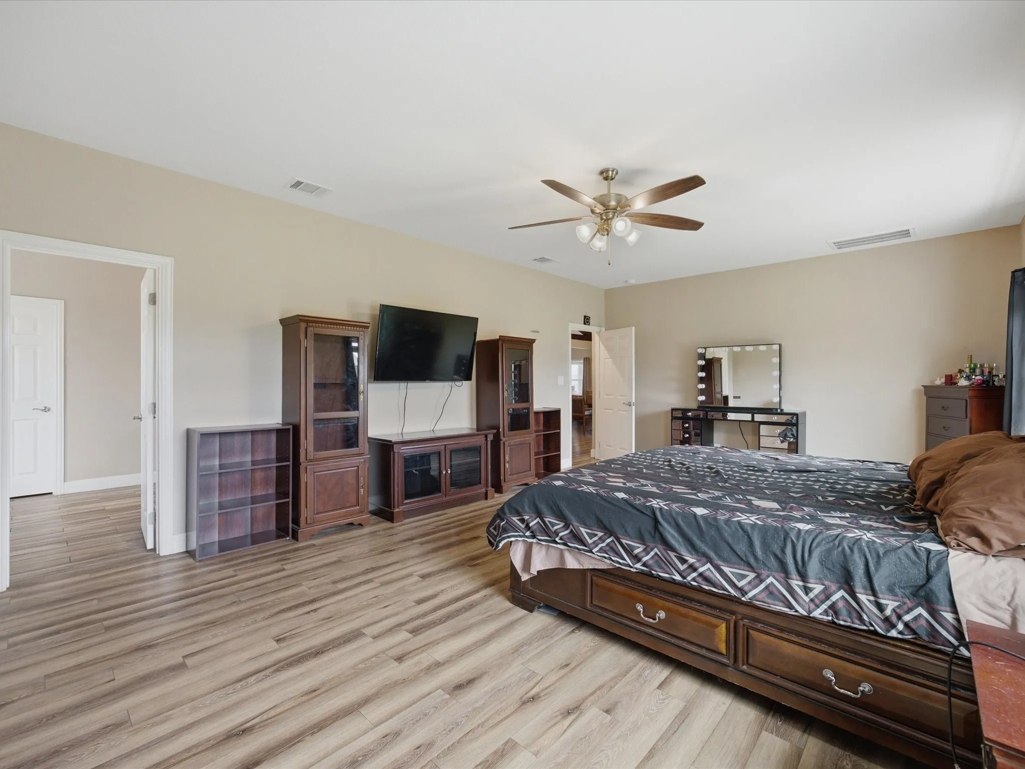 Single Family Residence For Sale in Parker County , 1032 Justin Drive, Springtown, Texas 76082, 4 Bedroom, 3 Bathroom, 2 Garage spaces, 2,951 Sqft, built in 2020, mls#21304444, Real Estate Agent in Springtown, Homes For Sale in Parker county, Homes For Sale in Springtown, Realtor in Springtown Texas, Real Estate Brokerage Independent Realty Texas, Luminita Cordes Realtor
