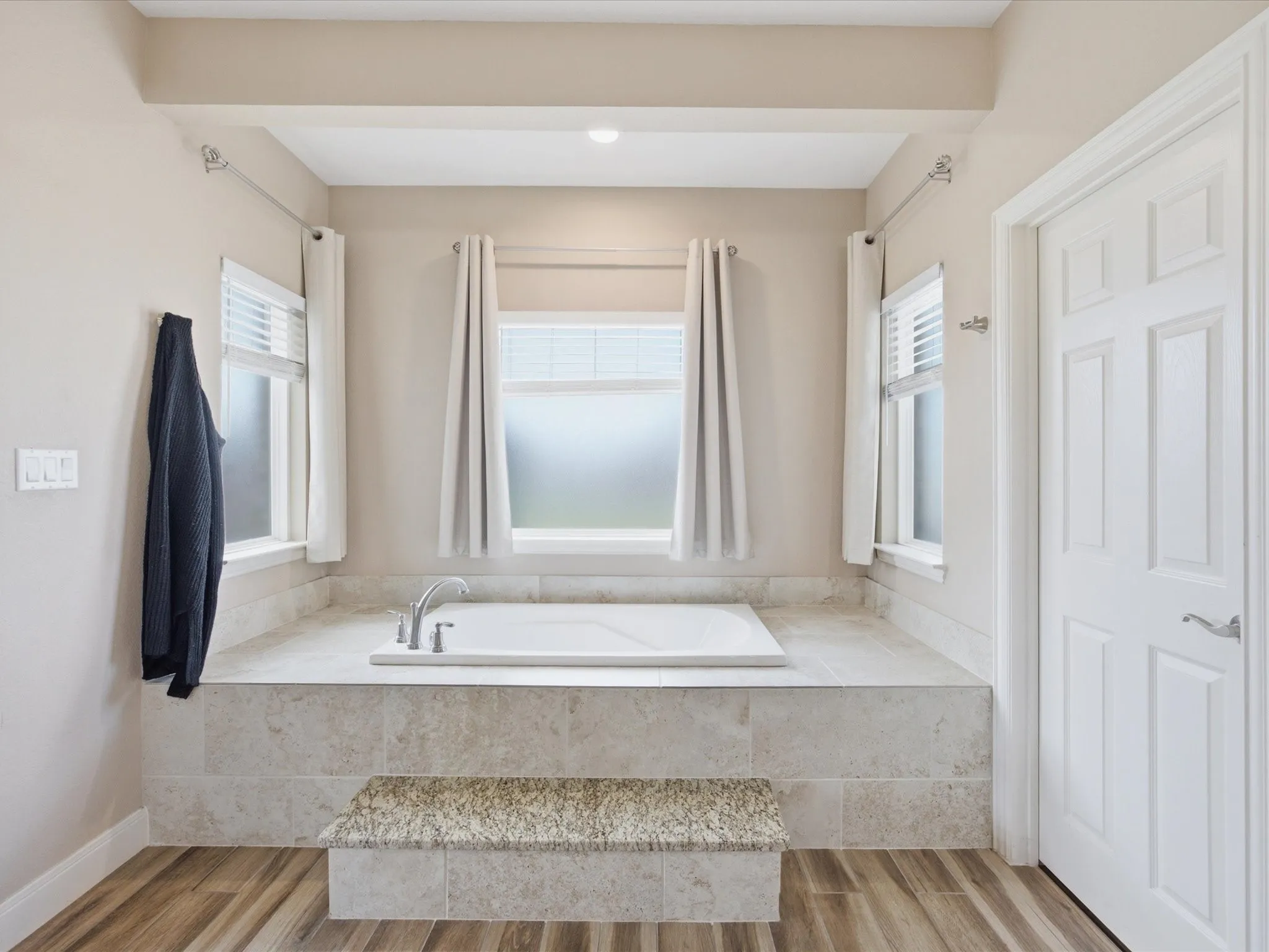 Single Family Residence For Sale in Parker County , 1032 Justin Drive, Springtown, Texas 76082, 4 Bedroom, 3 Bathroom, 2 Garage spaces, 2,951 Sqft, built in 2020, mls#21304444, Real Estate Agent in Springtown, Homes For Sale in Parker county, Homes For Sale in Springtown, Realtor in Springtown Texas, Real Estate Brokerage Independent Realty Texas, Luminita Cordes Realtor