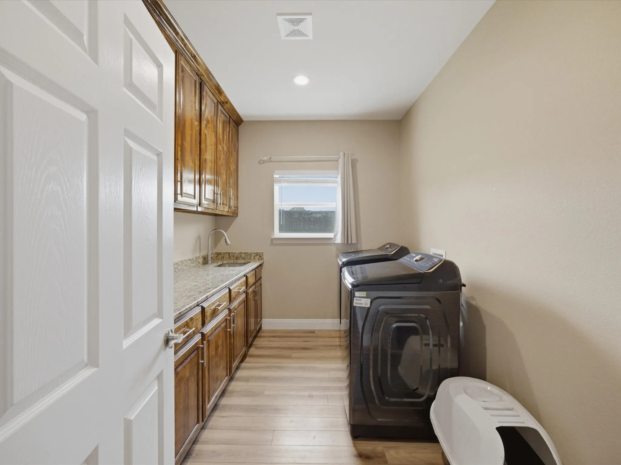 Single Family Residence For Sale in Parker County , 1032 Justin Drive, Springtown, Texas 76082, 4 Bedroom, 3 Bathroom, 2 Garage spaces, 2,951 Sqft, built in 2020, mls#21304444, Real Estate Agent in Springtown, Homes For Sale in Parker county, Homes For Sale in Springtown, Realtor in Springtown Texas, Real Estate Brokerage Independent Realty Texas, Luminita Cordes Realtor