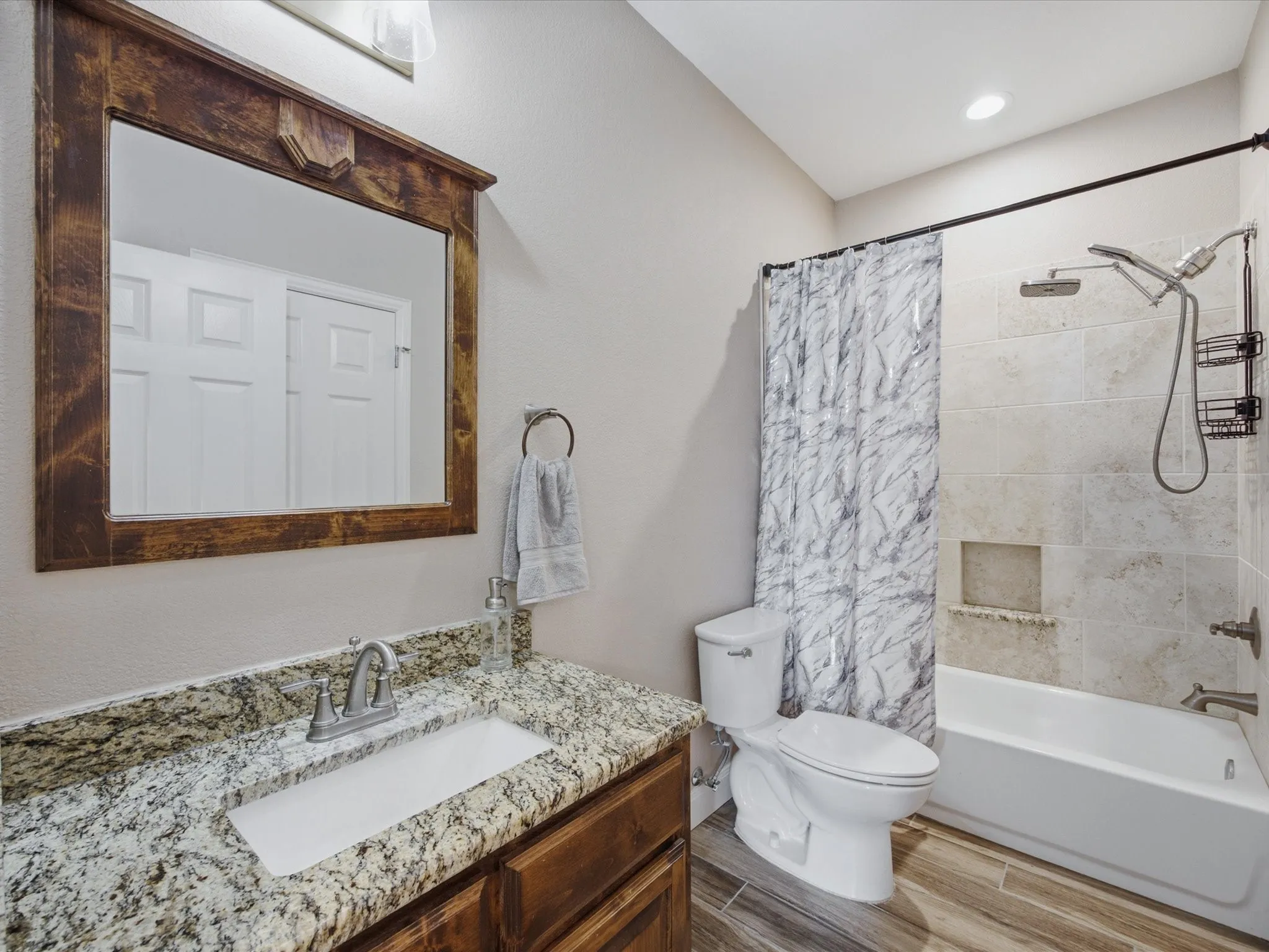 Single Family Residence For Sale in Parker County , 1032 Justin Drive, Springtown, Texas 76082, 4 Bedroom, 3 Bathroom, 2 Garage spaces, 2,951 Sqft, built in 2020, mls#21304444, Real Estate Agent in Springtown, Homes For Sale in Parker county, Homes For Sale in Springtown, Realtor in Springtown Texas, Real Estate Brokerage Independent Realty Texas, Luminita Cordes Realtor