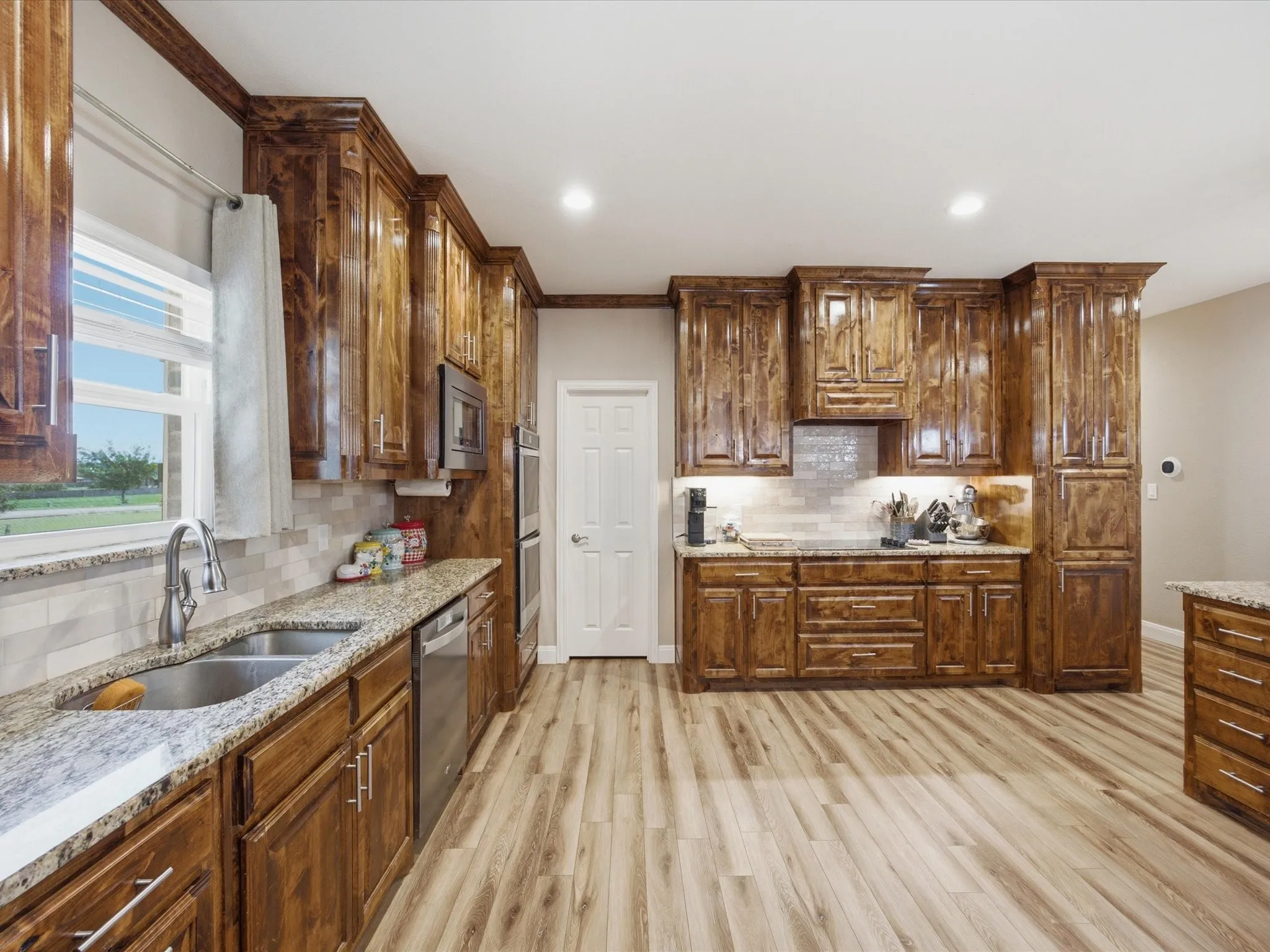 Single Family Residence For Sale in Parker County , 1032 Justin Drive, Springtown, Texas 76082, 4 Bedroom, 3 Bathroom, 2 Garage spaces, 2,951 Sqft, built in 2020, mls#21304444, Real Estate Agent in Springtown, Homes For Sale in Parker county, Homes For Sale in Springtown, Realtor in Springtown Texas, Real Estate Brokerage Independent Realty Texas, Luminita Cordes Realtor