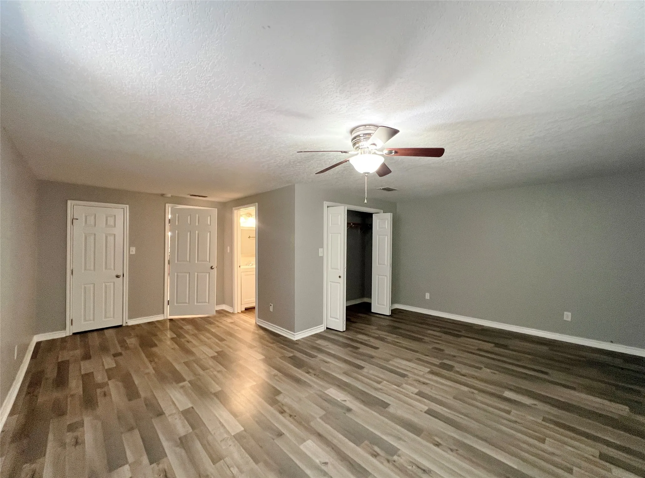 Single Family Residence For Rent in Erath County , 450 Everett Street, Stephenville, Texas 76401, 3 Bedroom, 2 Bathroom, Garage spaces, 2,068 Sqft, built in 1920, mls#21304529, Real Estate Agent in Stephenville, Homes For Rent in Erath county, Homes For Rent in Stephenville, Realtor in Stephenville Texas, Real Estate Brokerage Independent Realty Texas, Luminita Cordes Realtor