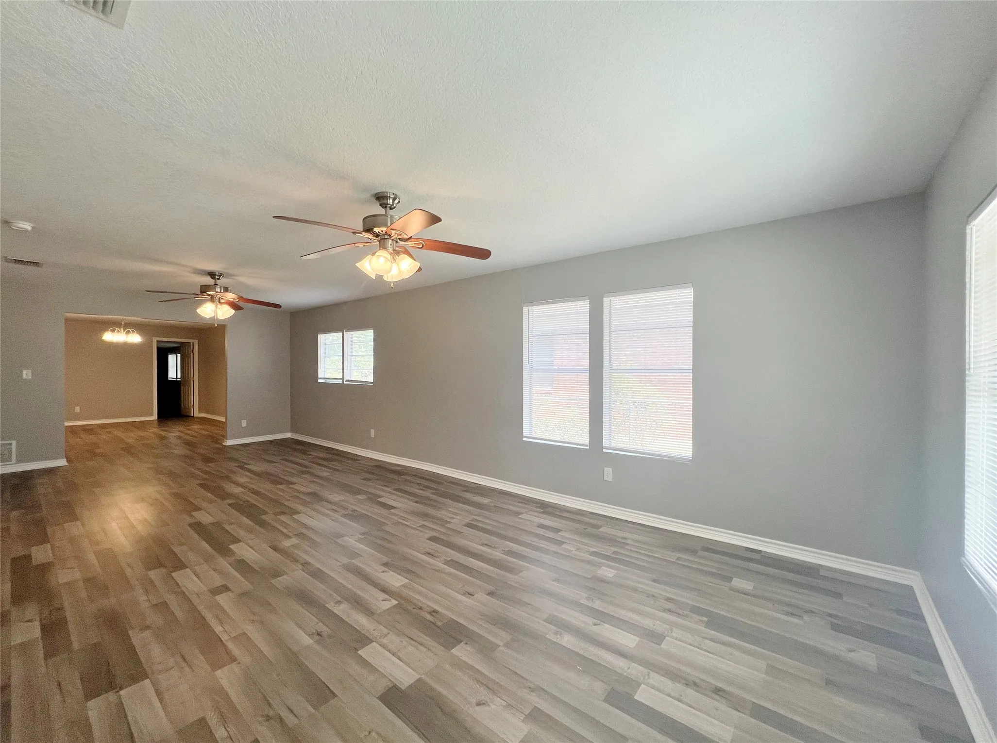Single Family Residence For Rent in Erath County , 450 Everett Street, Stephenville, Texas 76401, 3 Bedroom, 2 Bathroom, Garage spaces, 2,068 Sqft, built in 1920, mls#21304529, Real Estate Agent in Stephenville, Homes For Rent in Erath county, Homes For Rent in Stephenville, Realtor in Stephenville Texas, Real Estate Brokerage Independent Realty Texas, Luminita Cordes Realtor