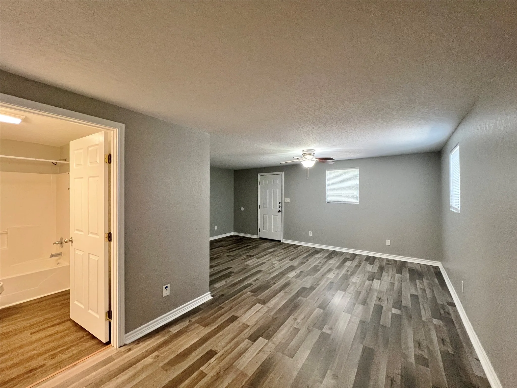 Single Family Residence For Rent in Erath County , 450 Everett Street, Stephenville, Texas 76401, 3 Bedroom, 2 Bathroom, Garage spaces, 2,068 Sqft, built in 1920, mls#21304529, Real Estate Agent in Stephenville, Homes For Rent in Erath county, Homes For Rent in Stephenville, Realtor in Stephenville Texas, Real Estate Brokerage Independent Realty Texas, Luminita Cordes Realtor