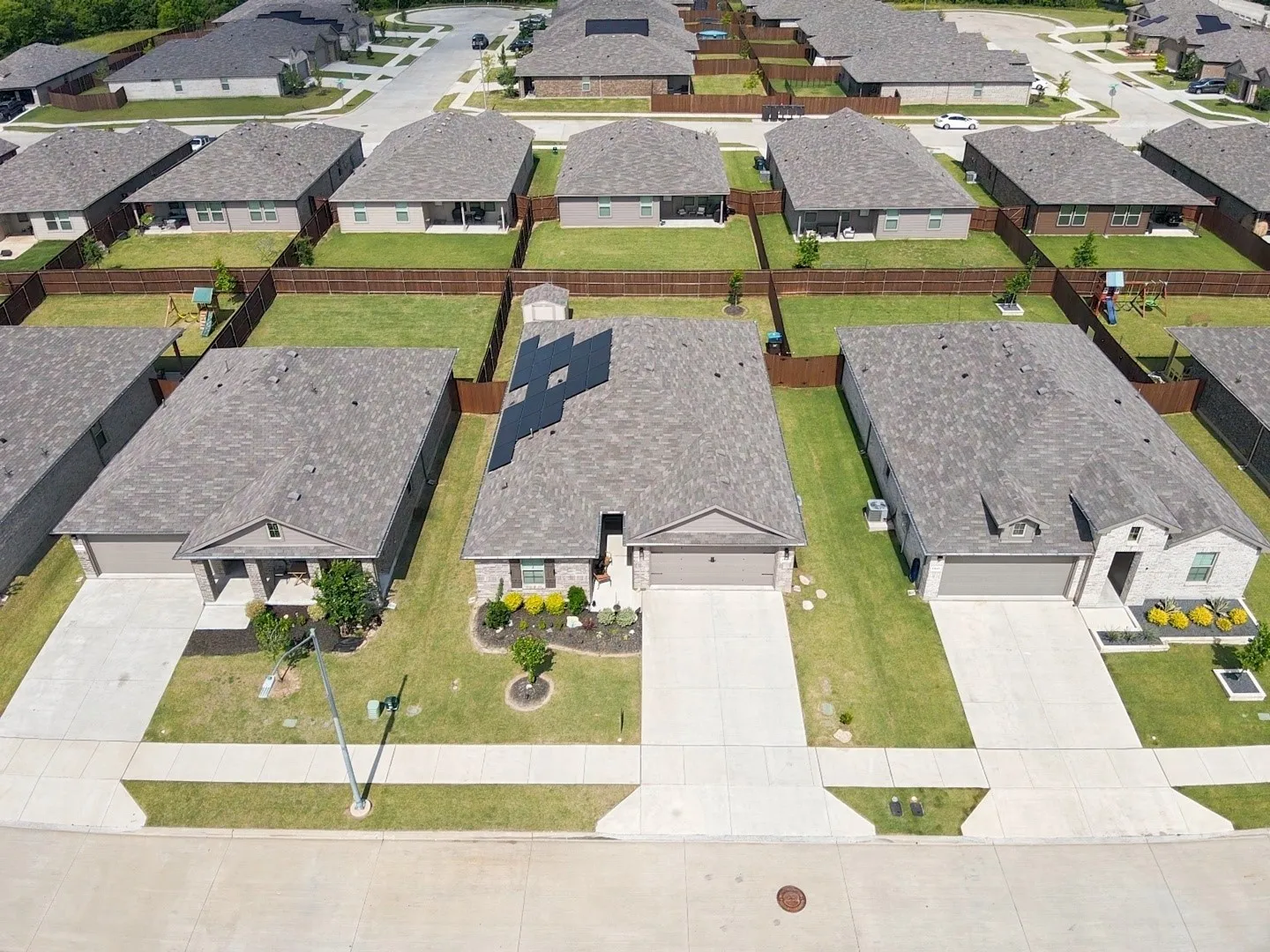 Single Family Residence For Sale in Tarrant County , 8821 Playmoor Drive, Fort Worth, Texas 76131, 5 Bedroom, 2 Bathroom, 2 Garage spaces, 2,004 Sqft, built in 2024, mls#21302851, Real Estate Agent in Fort Worth, Homes For Sale in Tarrant county, Homes For Sale in Fort Worth, Realtor in Fort Worth Texas, Real Estate Brokerage Independent Realty Texas, Luminita Cordes Realtor