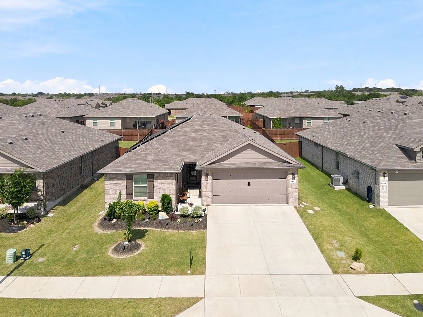 Single Family Residence For Sale in Tarrant County , 8821 Playmoor Drive, Fort Worth, Texas 76131, 5 Bedroom, 2 Bathroom, 2 Garage spaces, 2,004 Sqft, built in 2024, mls#21302851, Real Estate Agent in Fort Worth, Homes For Sale in Tarrant county, Homes For Sale in Fort Worth, Realtor in Fort Worth Texas, Real Estate Brokerage Independent Realty Texas, Luminita Cordes Realtor