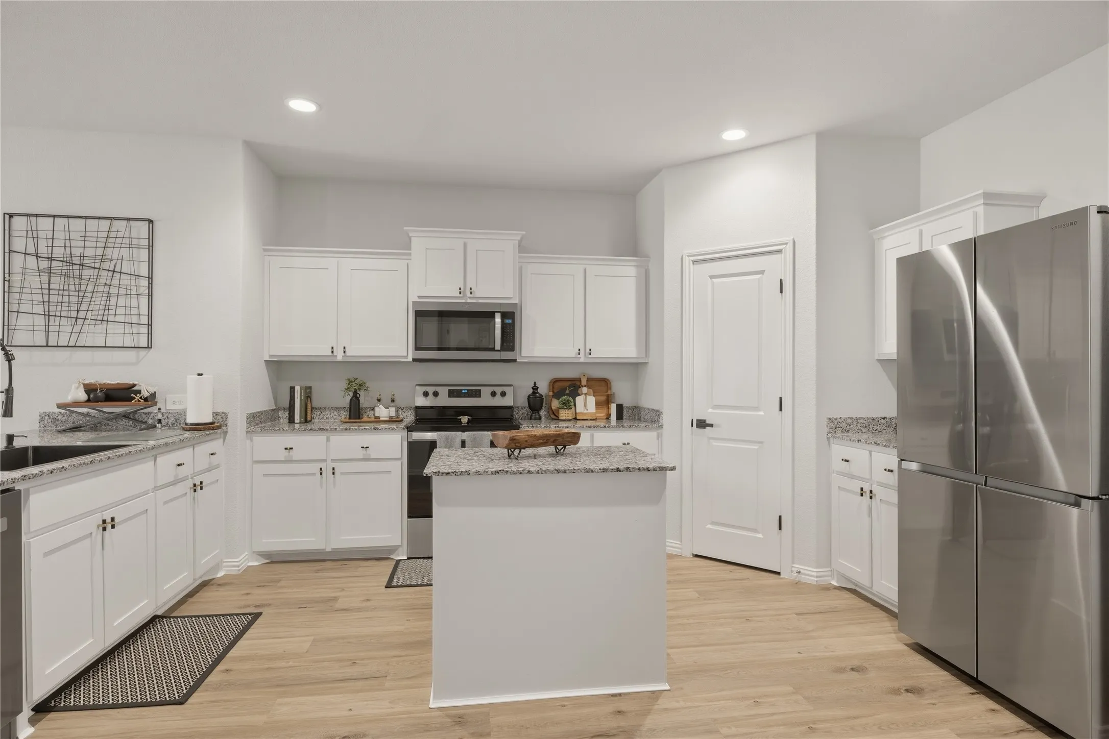 Single Family Residence For Sale in Tarrant County , 8821 Playmoor Drive, Fort Worth, Texas 76131, 5 Bedroom, 2 Bathroom, 2 Garage spaces, 2,004 Sqft, built in 2024, mls#21302851, Real Estate Agent in Fort Worth, Homes For Sale in Tarrant county, Homes For Sale in Fort Worth, Realtor in Fort Worth Texas, Real Estate Brokerage Independent Realty Texas, Luminita Cordes Realtor