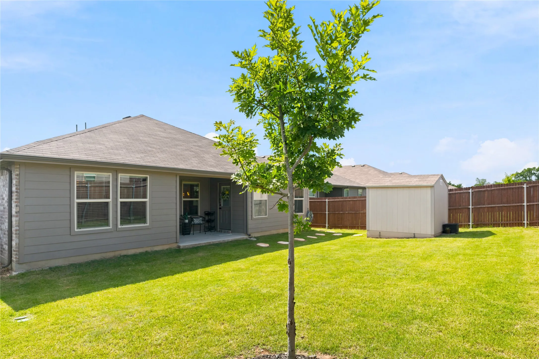 Single Family Residence For Sale in Tarrant County , 8821 Playmoor Drive, Fort Worth, Texas 76131, 5 Bedroom, 2 Bathroom, 2 Garage spaces, 2,004 Sqft, built in 2024, mls#21302851, Real Estate Agent in Fort Worth, Homes For Sale in Tarrant county, Homes For Sale in Fort Worth, Realtor in Fort Worth Texas, Real Estate Brokerage Independent Realty Texas, Luminita Cordes Realtor