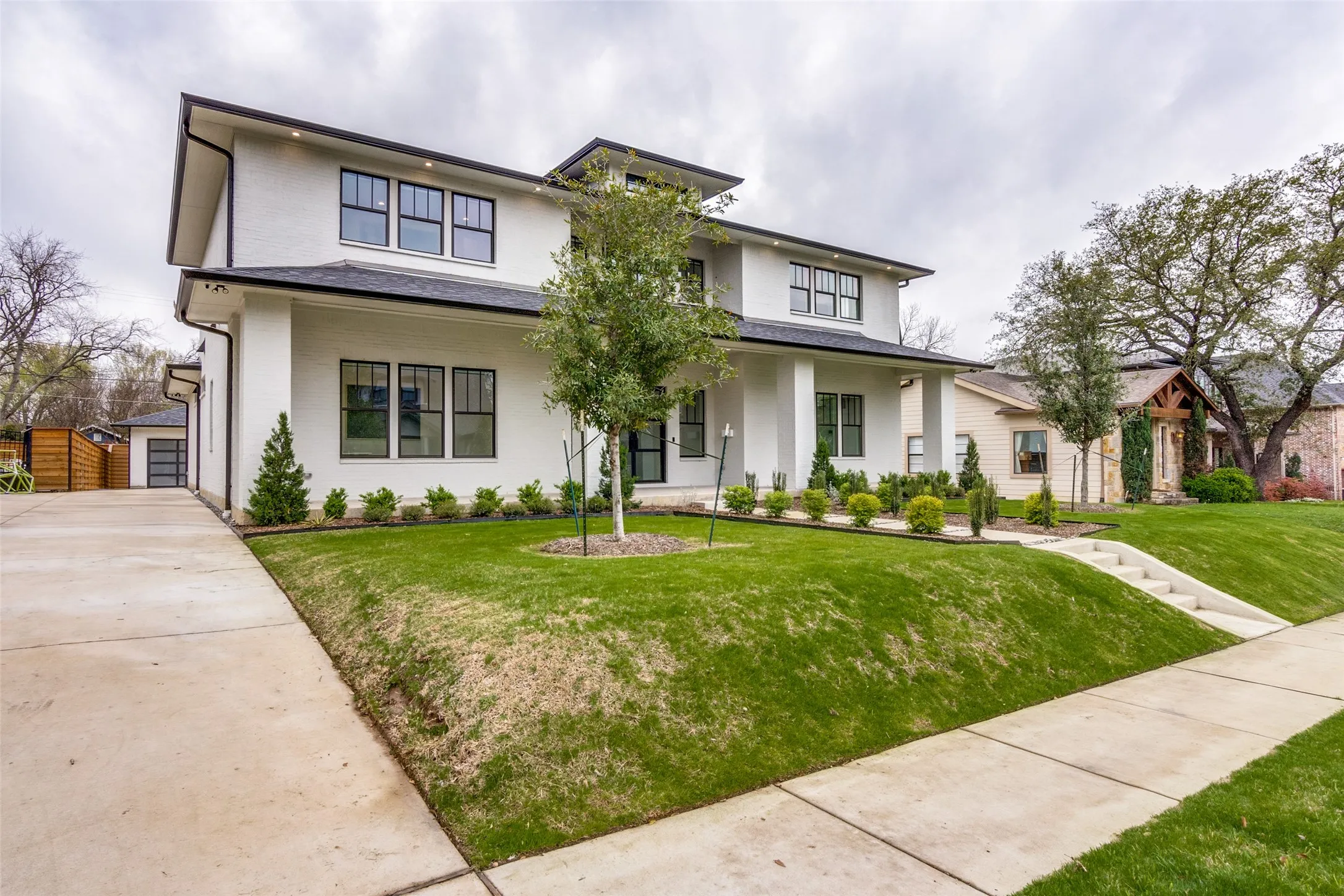Single Family Residence For Rent in Dallas County , 5618 Goodwin Avenue, Dallas, Texas 75206, 3 Bedrooms, 3 Bathrooms, 2 Garage spaces, 4,169 Sqft, built in 2021, Price $15,500, mls#21304524, Real Estate Agent in Dallas, Homes For Rent in Dallas county, Homes For Rent in Dallas, Realtor in Dallas Texas, Real Estate Brokerage Independent Realty Texas, Luminita Cordes Realtor