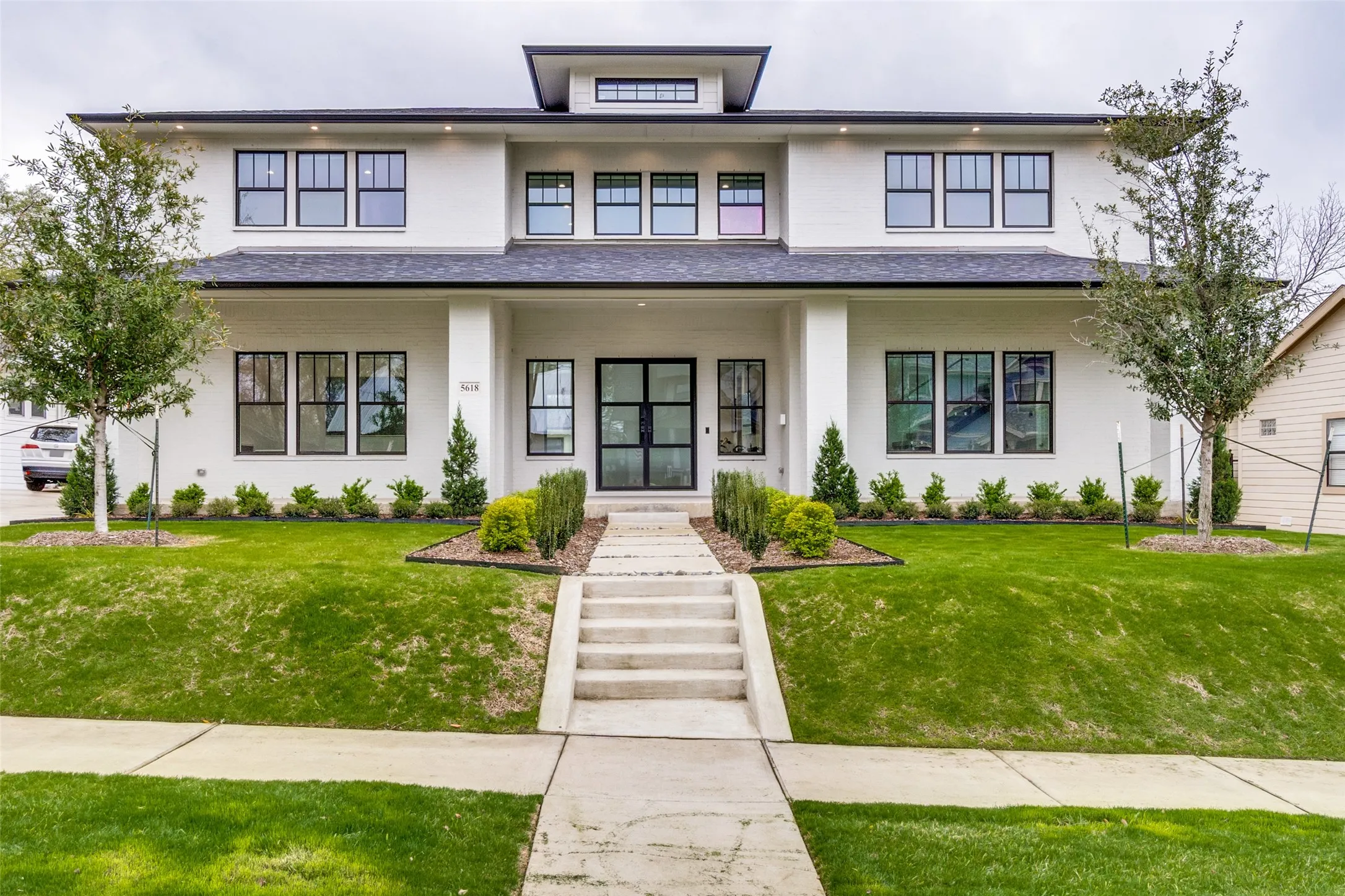 Single Family Residence For Rent in Dallas County , 5618 Goodwin Avenue, Dallas, Texas 75206, 3 Bedrooms, 3 Bathrooms, 2 Garage spaces, 4,169 Sqft, built in 2021, Price $15,500, mls#21304524, Real Estate Agent in Dallas, Homes For Rent in Dallas county, Homes For Rent in Dallas, Realtor in Dallas Texas, Real Estate Brokerage Independent Realty Texas, Luminita Cordes Realtor