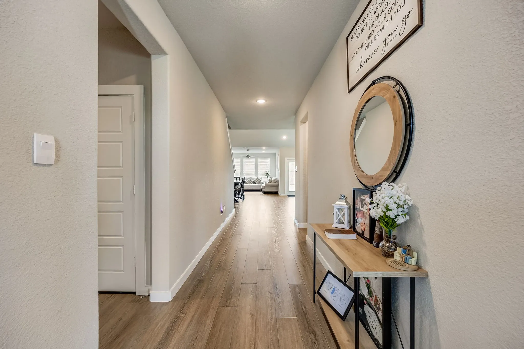 Single Family Residence For Sale in Tarrant County , 10628 Tonkala Drive, Fort Worth, Texas 76179, 5 Bedroom, 4 Bathroom, 2 Garage spaces, 3,594 Sqft, built in 2022, mls#21301984, Real Estate Agent in Fort Worth, Homes For Sale in Tarrant county, Homes For Sale in Fort Worth, Realtor in Fort Worth Texas, Real Estate Brokerage Independent Realty Texas, Luminita Cordes Realtor