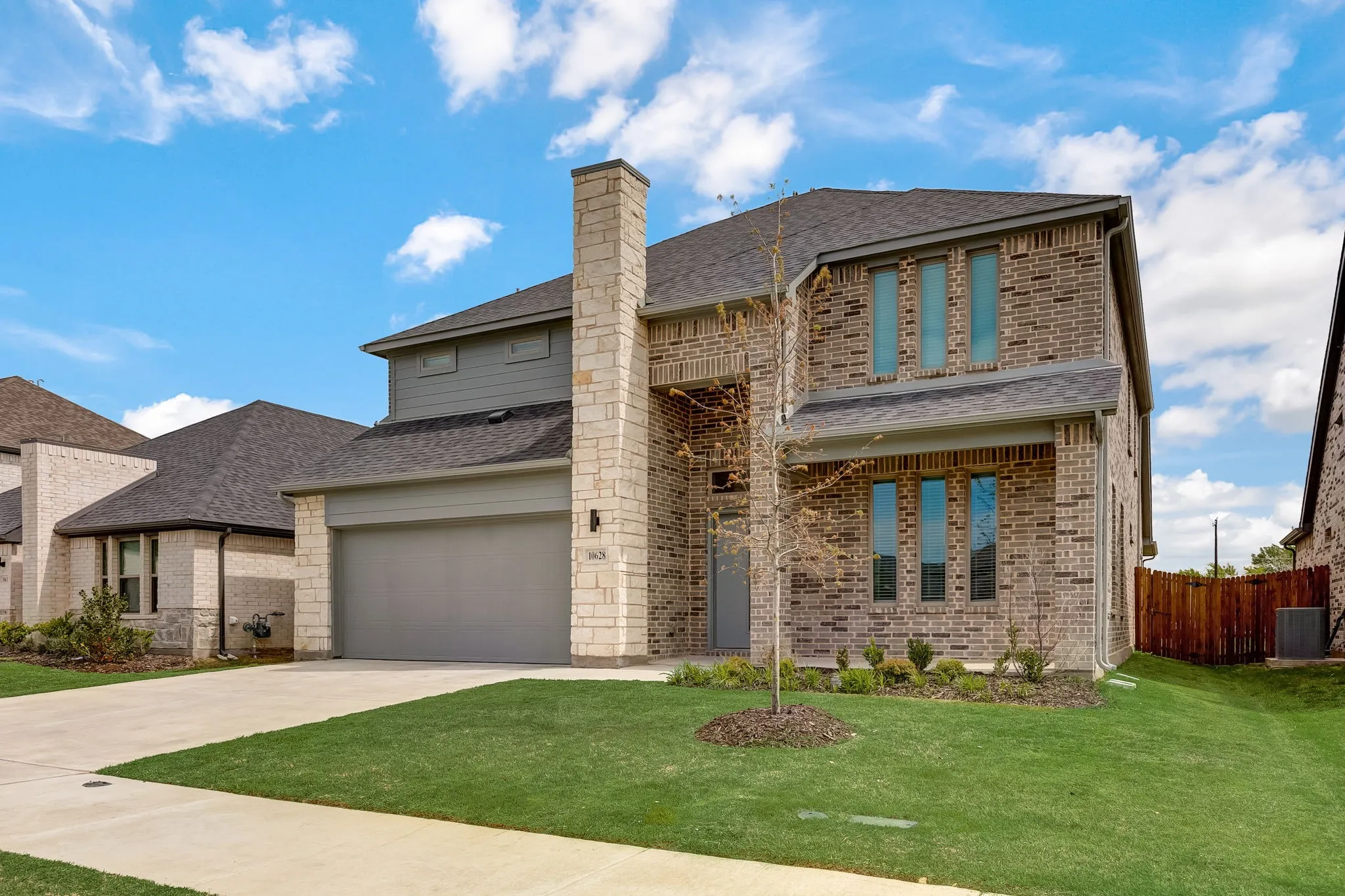 Single Family Residence For Sale in Tarrant County , 10628 Tonkala Drive, Fort Worth, Texas 76179, 5 Bedroom, 4 Bathroom, 2 Garage spaces, 3,594 Sqft, built in 2022, mls#21301984, Real Estate Agent in Fort Worth, Homes For Sale in Tarrant county, Homes For Sale in Fort Worth, Realtor in Fort Worth Texas, Real Estate Brokerage Independent Realty Texas, Luminita Cordes Realtor