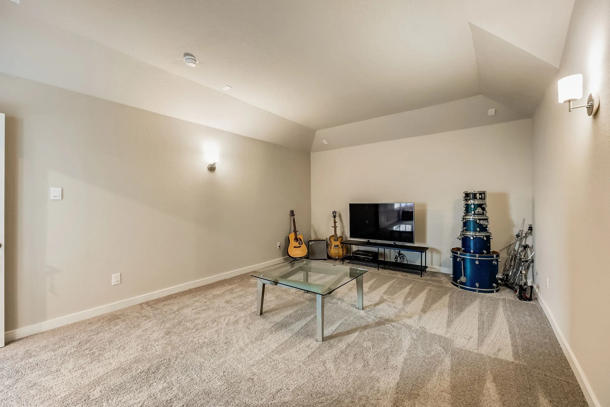 Single Family Residence For Sale in Tarrant County , 10628 Tonkala Drive, Fort Worth, Texas 76179, 5 Bedroom, 4 Bathroom, 2 Garage spaces, 3,594 Sqft, built in 2022, mls#21301984, Real Estate Agent in Fort Worth, Homes For Sale in Tarrant county, Homes For Sale in Fort Worth, Realtor in Fort Worth Texas, Real Estate Brokerage Independent Realty Texas, Luminita Cordes Realtor