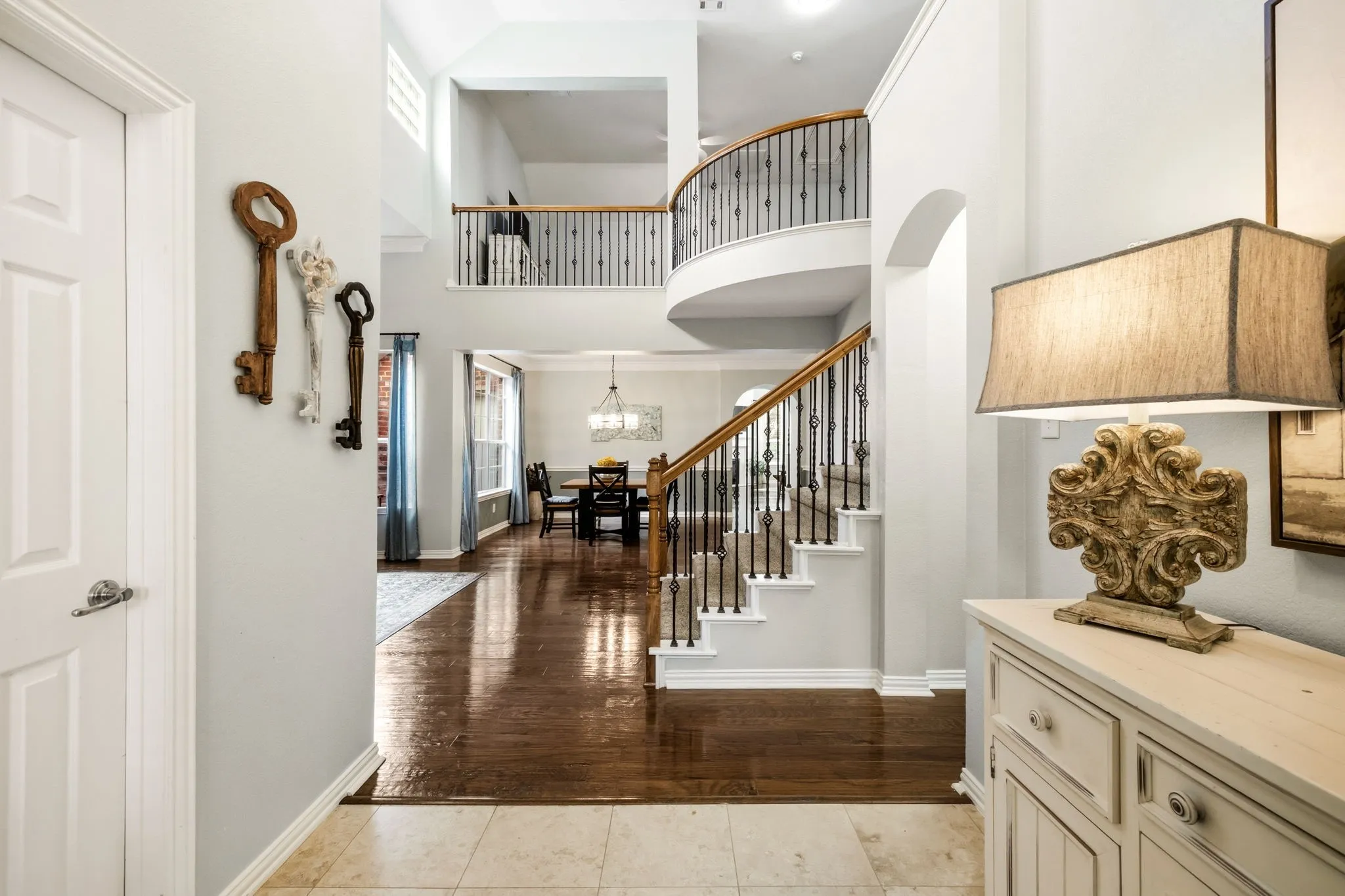 Single Family Residence For Sale in Denton County , 2127 Quail Meadow Lane, Frisco, Texas 75036, 4 Bedroom, 3 Bathroom, 2 Garage spaces, 3,056 Sqft, built in 2002, mls#21303035, Real Estate Agent in Frisco, Homes For Sale in Denton county, Homes For Sale in Frisco, Realtor in Frisco Texas, Real Estate Brokerage Independent Realty Texas, Luminita Cordes Realtor