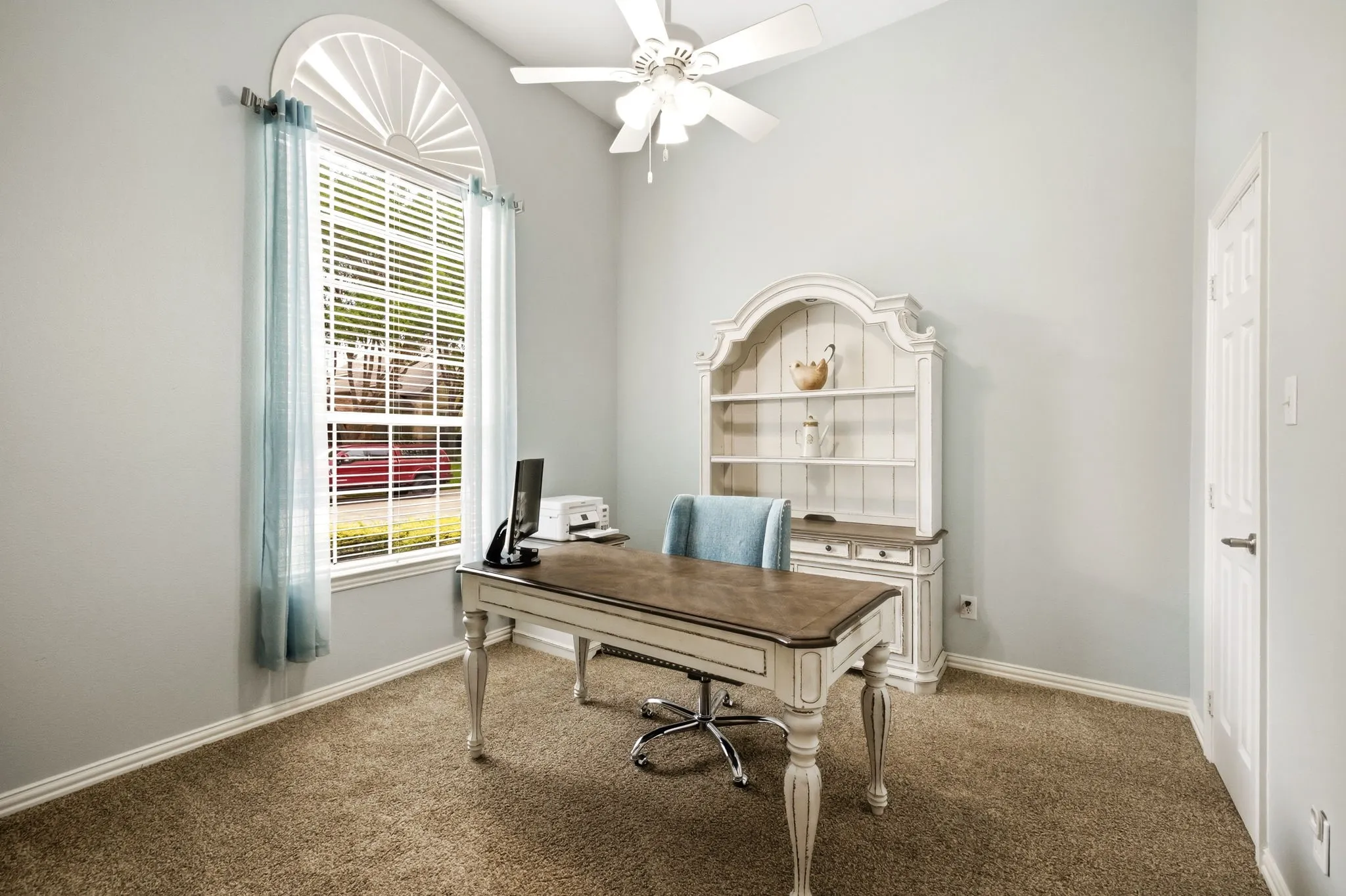 Single Family Residence For Sale in Denton County , 2127 Quail Meadow Lane, Frisco, Texas 75036, 4 Bedroom, 3 Bathroom, 2 Garage spaces, 3,056 Sqft, built in 2002, mls#21303035, Real Estate Agent in Frisco, Homes For Sale in Denton county, Homes For Sale in Frisco, Realtor in Frisco Texas, Real Estate Brokerage Independent Realty Texas, Luminita Cordes Realtor
