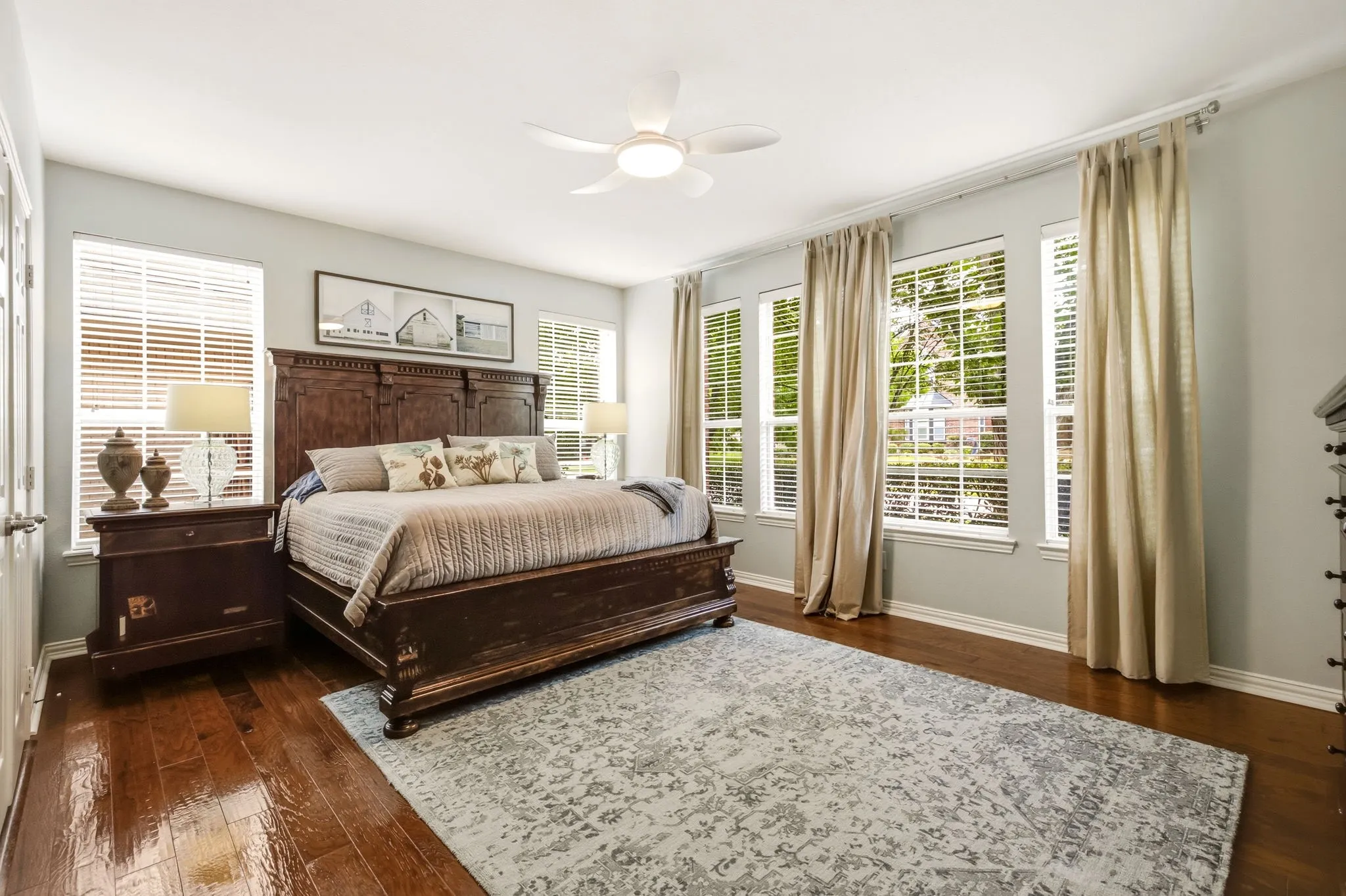 Single Family Residence For Sale in Denton County , 2127 Quail Meadow Lane, Frisco, Texas 75036, 4 Bedroom, 3 Bathroom, 2 Garage spaces, 3,056 Sqft, built in 2002, mls#21303035, Real Estate Agent in Frisco, Homes For Sale in Denton county, Homes For Sale in Frisco, Realtor in Frisco Texas, Real Estate Brokerage Independent Realty Texas, Luminita Cordes Realtor