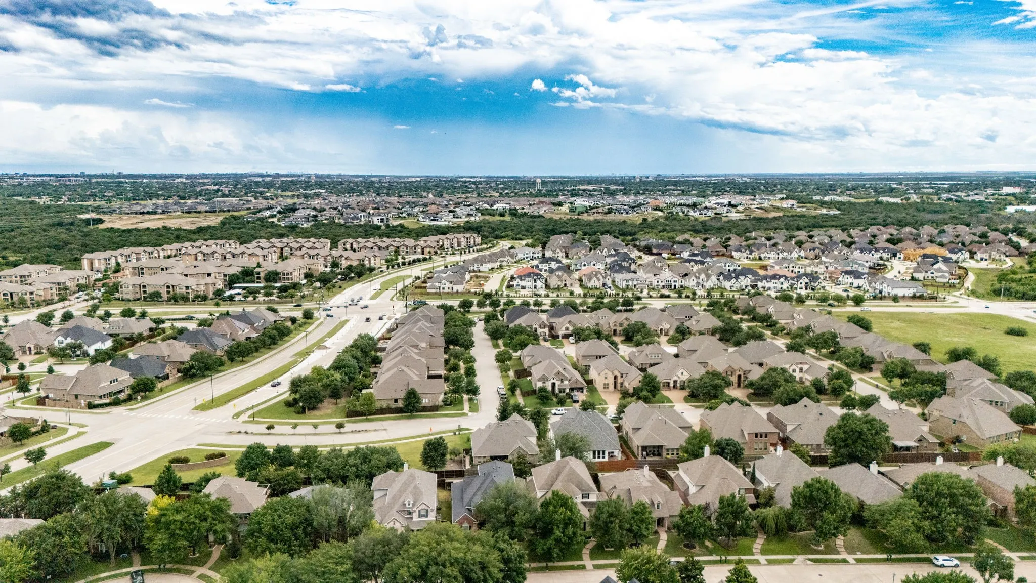 Single Family Residence For Sale in Denton County , 2127 Quail Meadow Lane, Frisco, Texas 75036, 4 Bedroom, 3 Bathroom, 2 Garage spaces, 3,056 Sqft, built in 2002, mls#21303035, Real Estate Agent in Frisco, Homes For Sale in Denton county, Homes For Sale in Frisco, Realtor in Frisco Texas, Real Estate Brokerage Independent Realty Texas, Luminita Cordes Realtor