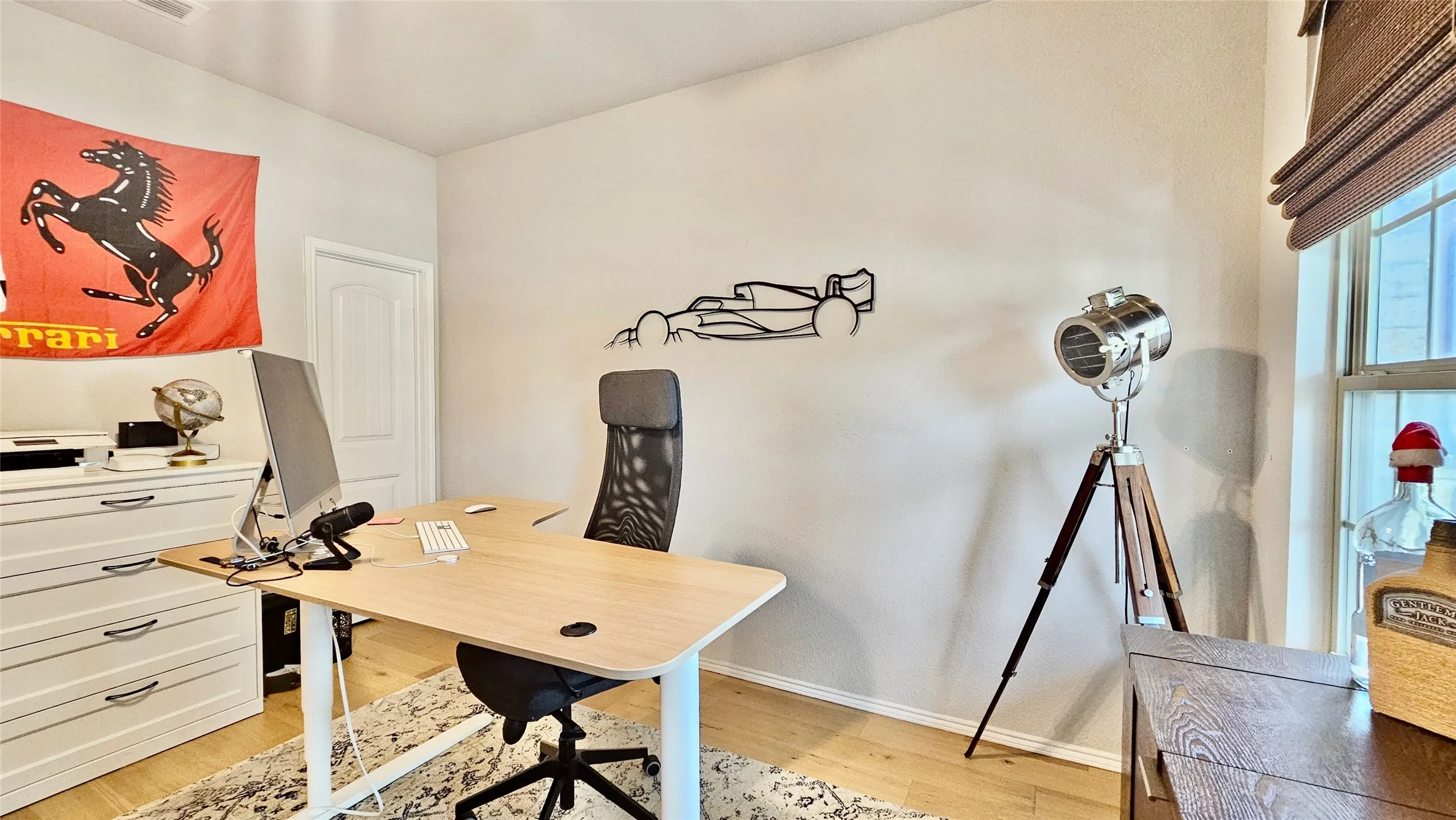 Single Family Residence For Sale in Tarrant County , 3744 Holly Brook Drive, Fort Worth, Texas 76244, 3 Bedroom, 3 Bathroom, 2 Garage spaces, 3,195 Sqft, built in 2017, Price $549,000, mls#21304281, Real Estate Agent in Fort Worth, Homes For Sale in Tarrant county, Homes For Sale in Fort Worth, Realtor in Fort Worth Texas, Real Estate Brokerage Independent Realty Texas, Luminita Cordes Realtor
