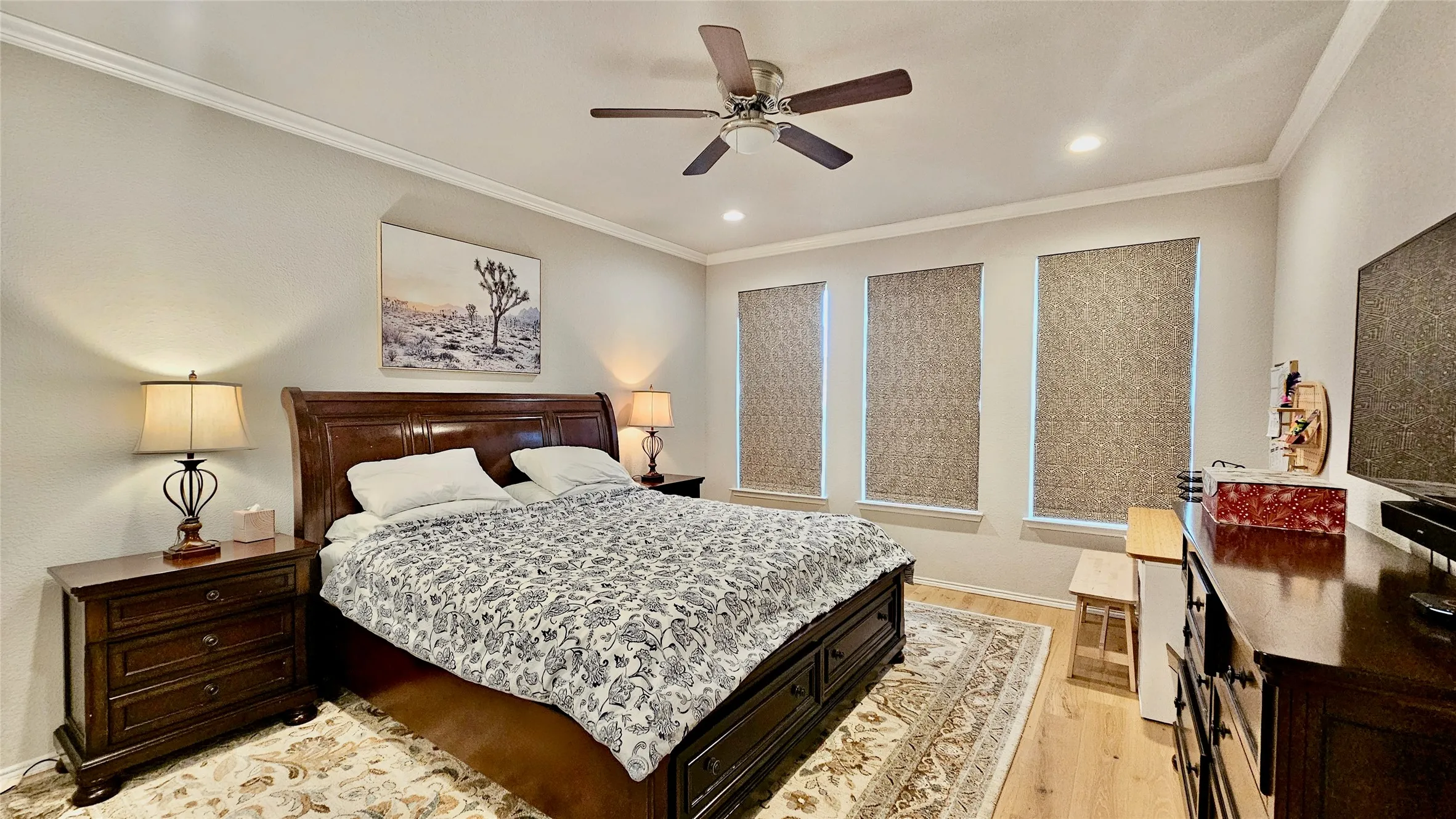 Single Family Residence For Sale in Tarrant County , 3744 Holly Brook Drive, Fort Worth, Texas 76244, 3 Bedroom, 3 Bathroom, 2 Garage spaces, 3,195 Sqft, built in 2017, Price $549,000, mls#21304281, Real Estate Agent in Fort Worth, Homes For Sale in Tarrant county, Homes For Sale in Fort Worth, Realtor in Fort Worth Texas, Real Estate Brokerage Independent Realty Texas, Luminita Cordes Realtor
