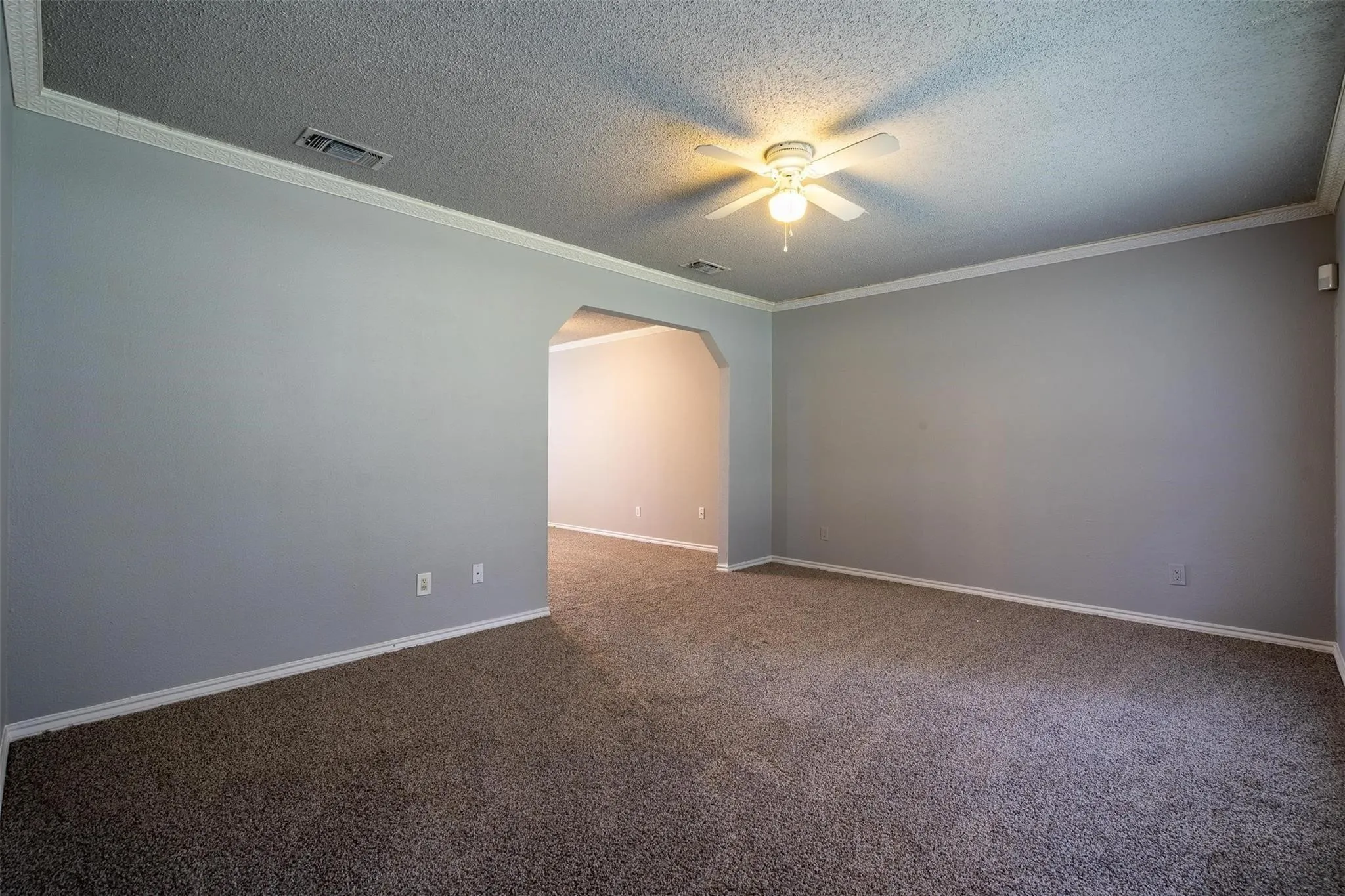 Single Family Residence For Rent in Dallas County , 4212 Village Green Drive, Irving, Texas 75038, 5 Bedrooms, 3 Bathrooms, 2 Garage spaces, 3,098 Sqft, built in 1975, Price $2,695, mls#21304593, Real Estate Agent in Irving, Homes For Rent in Dallas county, Homes For Rent in Irving, Realtor in Irving Texas, Real Estate Brokerage Independent Realty Texas, Luminita Cordes Realtor