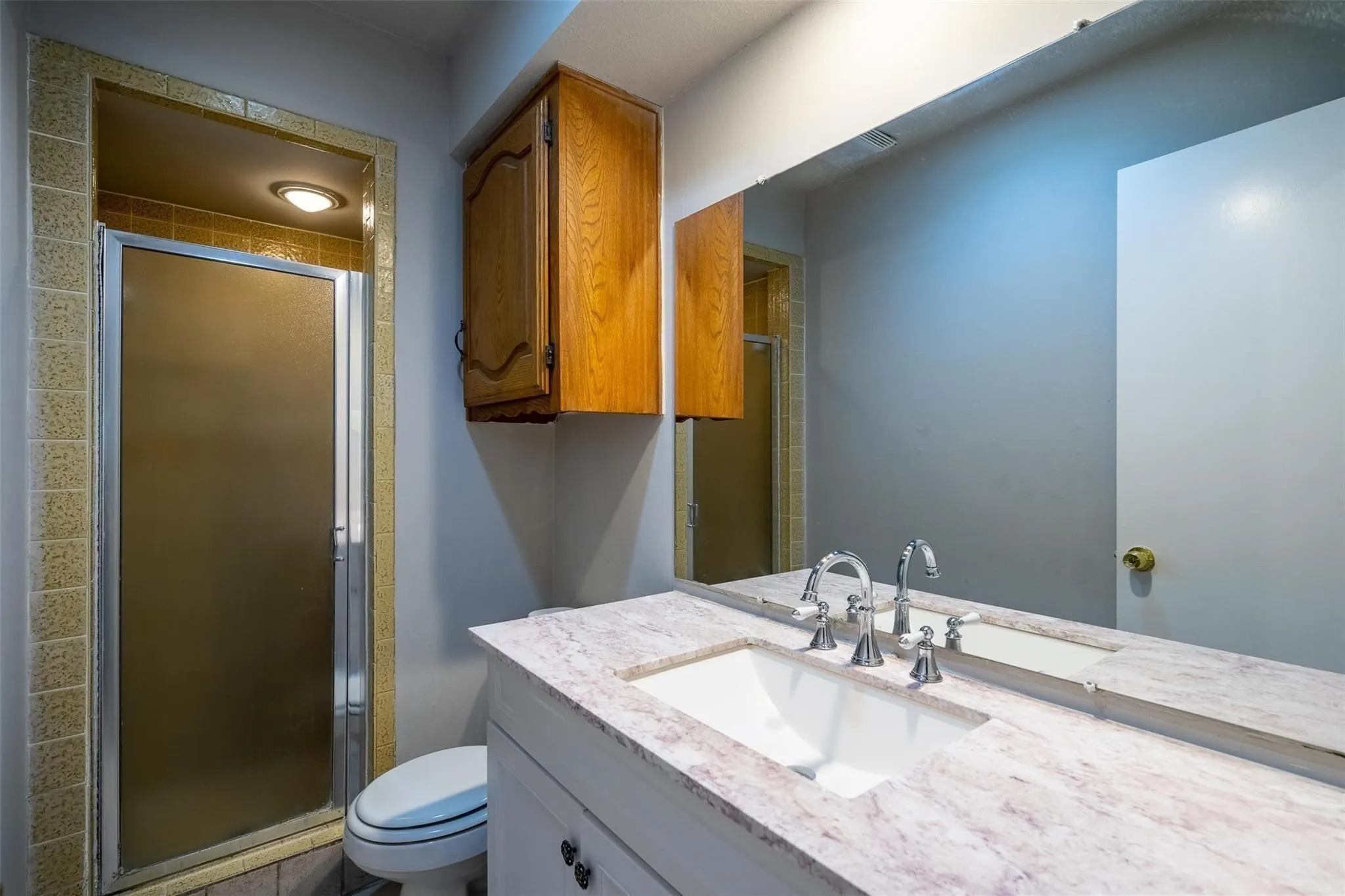 Single Family Residence For Rent in Dallas County , 4212 Village Green Drive, Irving, Texas 75038, 5 Bedrooms, 3 Bathrooms, 2 Garage spaces, 3,098 Sqft, built in 1975, Price $2,695, mls#21304593, Real Estate Agent in Irving, Homes For Rent in Dallas county, Homes For Rent in Irving, Realtor in Irving Texas, Real Estate Brokerage Independent Realty Texas, Luminita Cordes Realtor