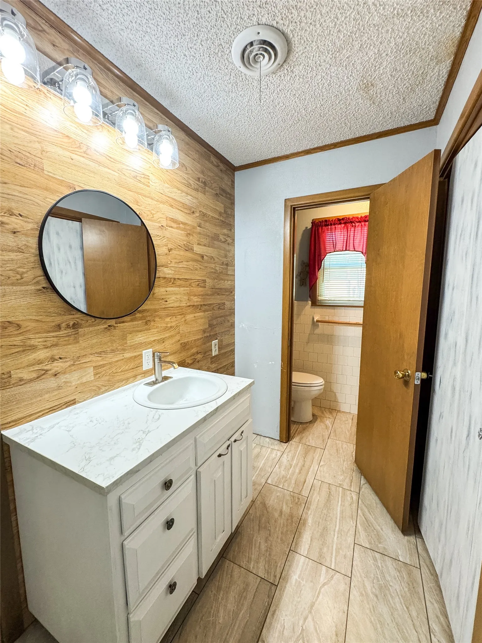 Single Family Residence For Sale in Haskell County , 103 5th Street, Rule, Texas 79547, 3 Bedroom, 2 Bathroom, Garage spaces, 1,775 Sqft, built in 1975, mls#21304059, Real Estate Agent in Rule, Homes For Sale in Haskell county, Homes For Sale in Rule, Realtor in Rule Texas, Real Estate Brokerage Independent Realty Texas, Luminita Cordes Realtor