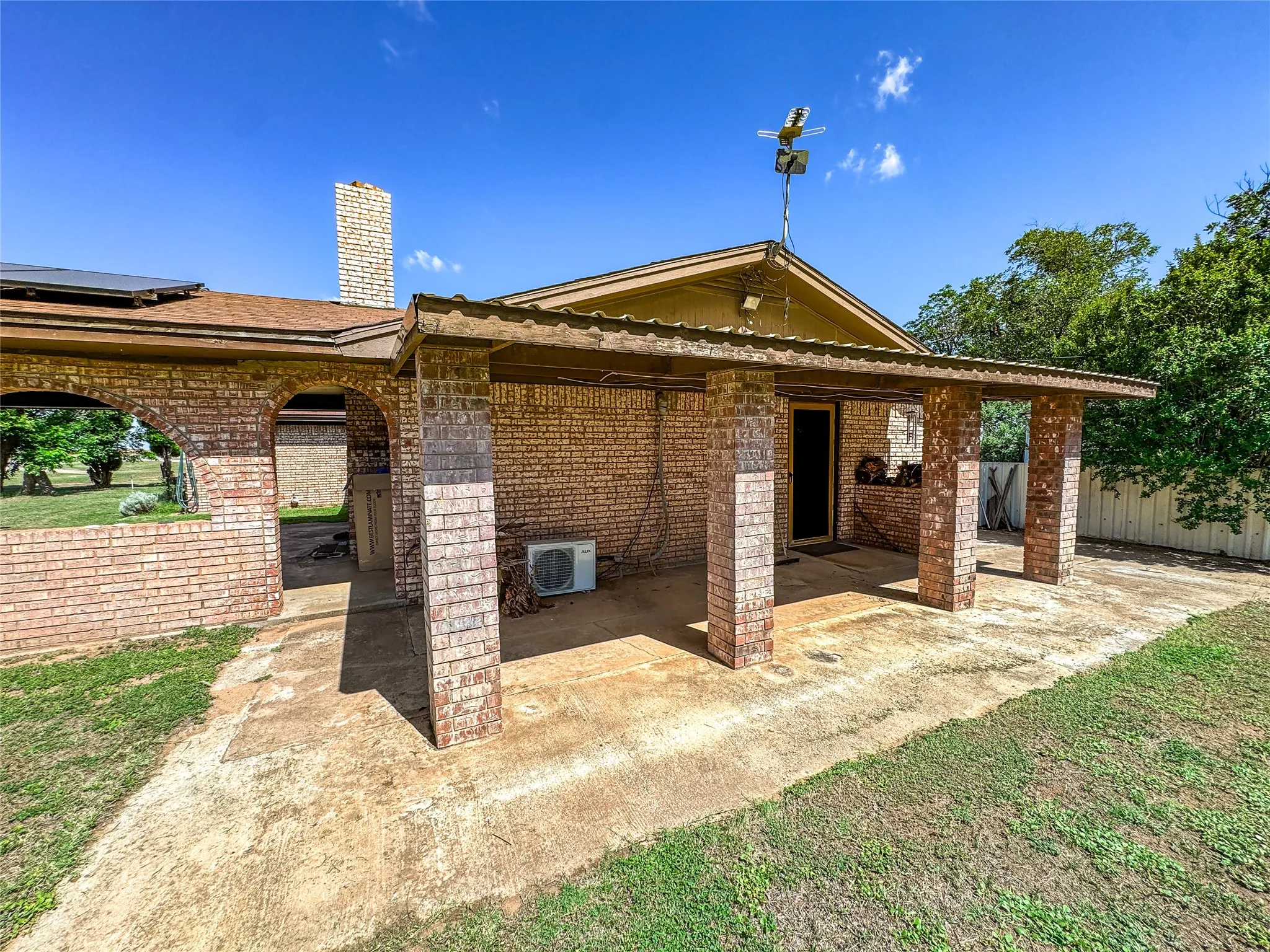 Single Family Residence For Sale in Haskell County , 103 5th Street, Rule, Texas 79547, 3 Bedroom, 2 Bathroom, Garage spaces, 1,775 Sqft, built in 1975, mls#21304059, Real Estate Agent in Rule, Homes For Sale in Haskell county, Homes For Sale in Rule, Realtor in Rule Texas, Real Estate Brokerage Independent Realty Texas, Luminita Cordes Realtor
