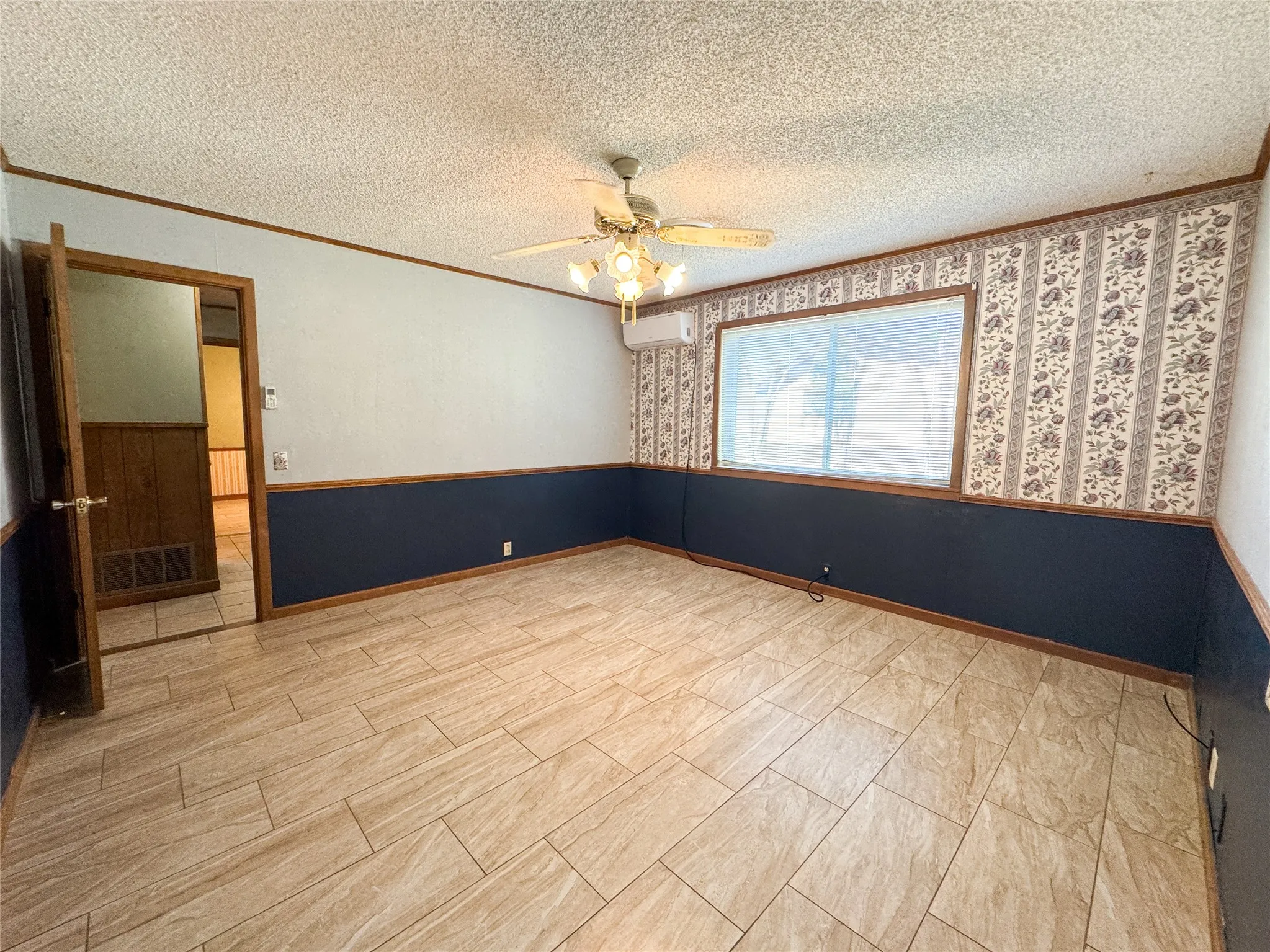 Single Family Residence For Sale in Haskell County , 103 5th Street, Rule, Texas 79547, 3 Bedroom, 2 Bathroom, Garage spaces, 1,775 Sqft, built in 1975, mls#21304059, Real Estate Agent in Rule, Homes For Sale in Haskell county, Homes For Sale in Rule, Realtor in Rule Texas, Real Estate Brokerage Independent Realty Texas, Luminita Cordes Realtor