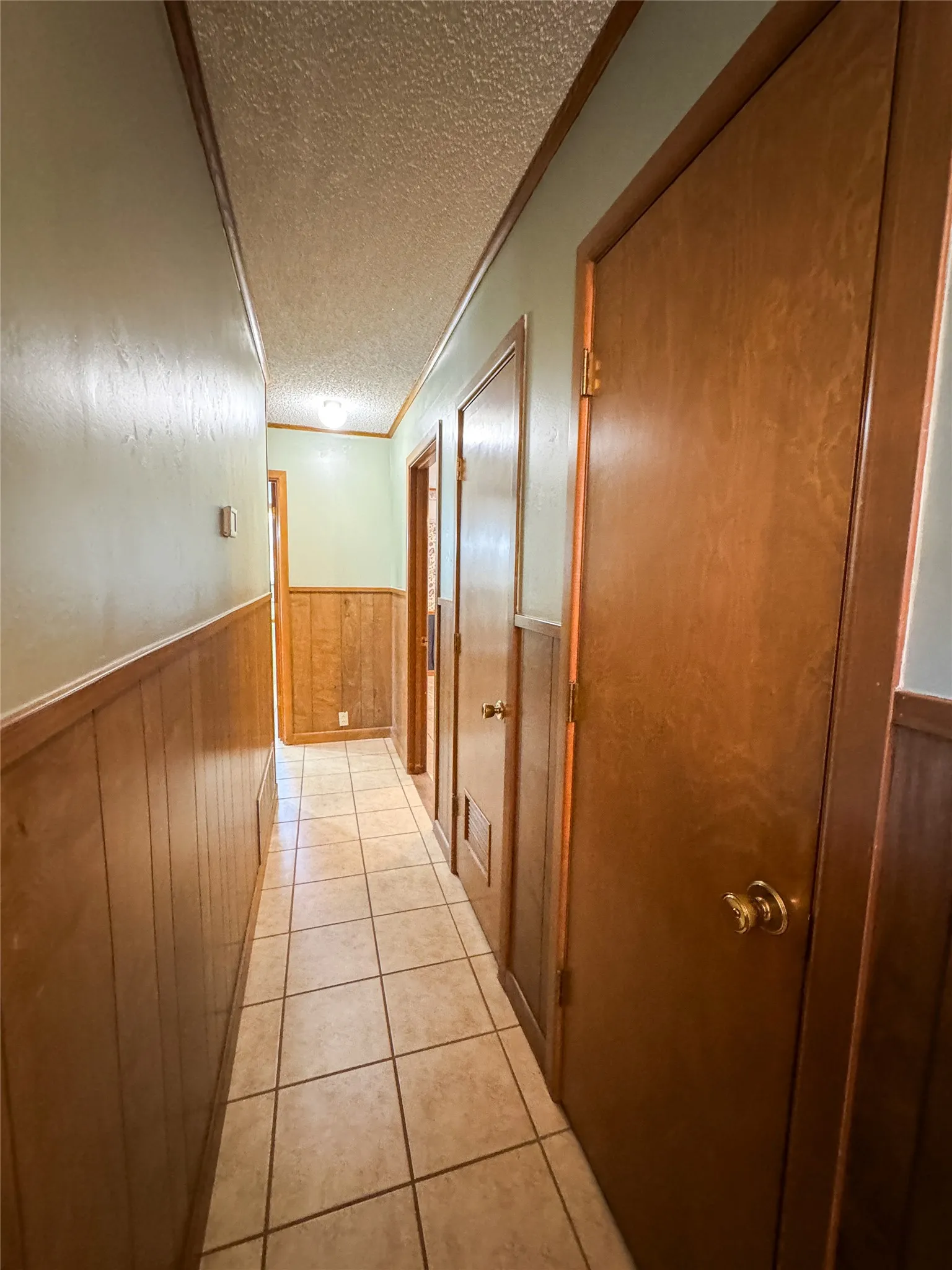 Single Family Residence For Sale in Haskell County , 103 5th Street, Rule, Texas 79547, 3 Bedroom, 2 Bathroom, Garage spaces, 1,775 Sqft, built in 1975, mls#21304059, Real Estate Agent in Rule, Homes For Sale in Haskell county, Homes For Sale in Rule, Realtor in Rule Texas, Real Estate Brokerage Independent Realty Texas, Luminita Cordes Realtor