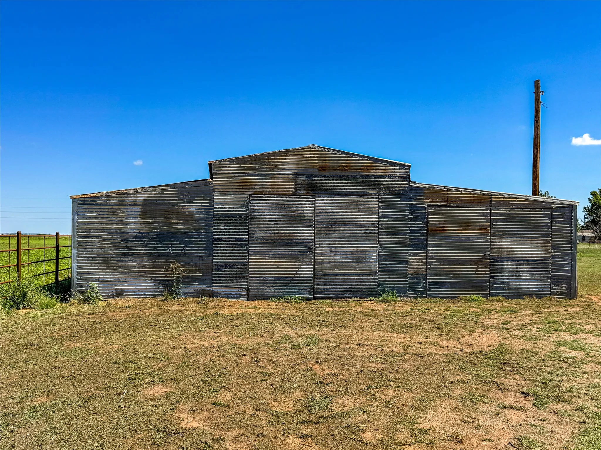 Single Family Residence For Sale in Haskell County , 103 5th Street, Rule, Texas 79547, 3 Bedroom, 2 Bathroom, Garage spaces, 1,775 Sqft, built in 1975, mls#21304059, Real Estate Agent in Rule, Homes For Sale in Haskell county, Homes For Sale in Rule, Realtor in Rule Texas, Real Estate Brokerage Independent Realty Texas, Luminita Cordes Realtor