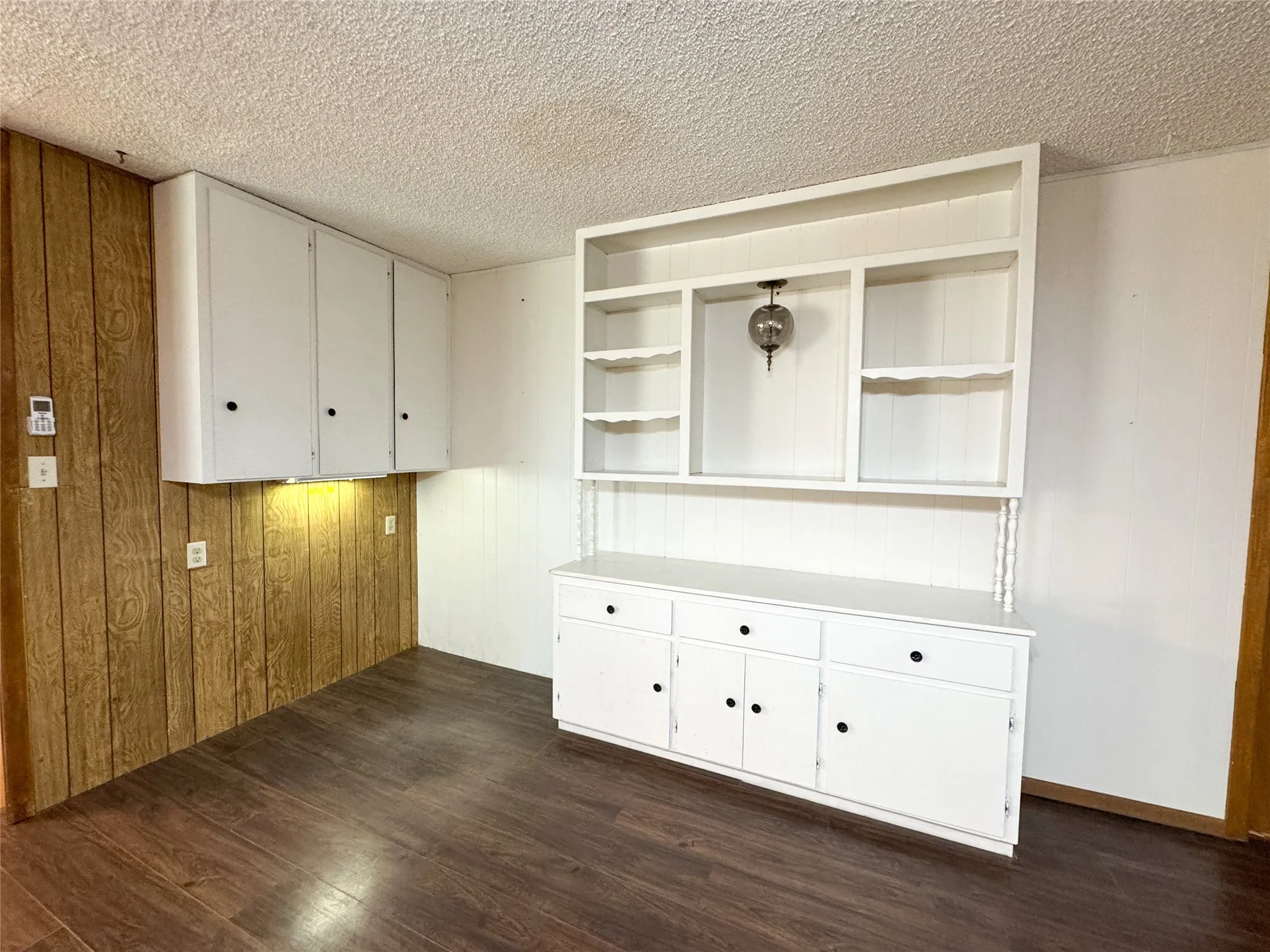 Single Family Residence For Sale in Haskell County , 103 5th Street, Rule, Texas 79547, 3 Bedroom, 2 Bathroom, Garage spaces, 1,775 Sqft, built in 1975, mls#21304059, Real Estate Agent in Rule, Homes For Sale in Haskell county, Homes For Sale in Rule, Realtor in Rule Texas, Real Estate Brokerage Independent Realty Texas, Luminita Cordes Realtor