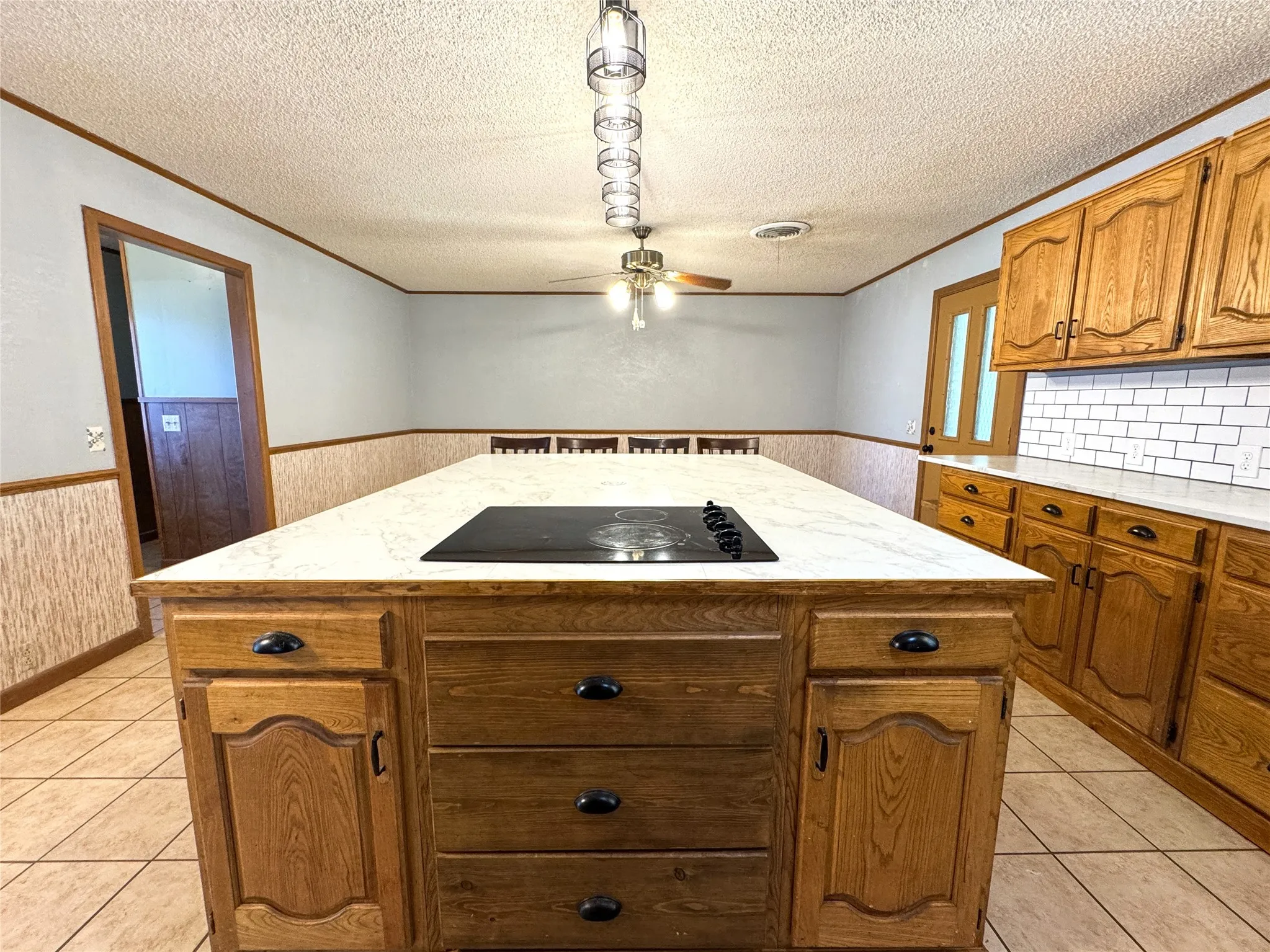Single Family Residence For Sale in Haskell County , 103 5th Street, Rule, Texas 79547, 3 Bedroom, 2 Bathroom, Garage spaces, 1,775 Sqft, built in 1975, mls#21304059, Real Estate Agent in Rule, Homes For Sale in Haskell county, Homes For Sale in Rule, Realtor in Rule Texas, Real Estate Brokerage Independent Realty Texas, Luminita Cordes Realtor