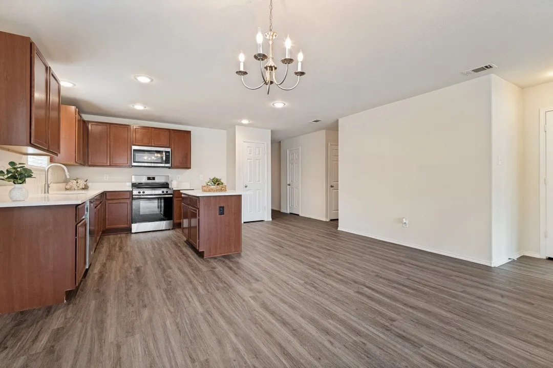 Single Family Residence For Sale in Tarrant County , 9010 Cloudveil Drive, Arlington, Texas 76002, 4 Bedroom, 3 Bathroom, 2 Garage spaces, 1,974 Sqft, built in 2013, mls#21303912, Real Estate Agent in Arlington, Homes For Sale in Tarrant county, Homes For Sale in Arlington, Realtor in Arlington Texas, Real Estate Brokerage Independent Realty Texas, Luminita Cordes Realtor