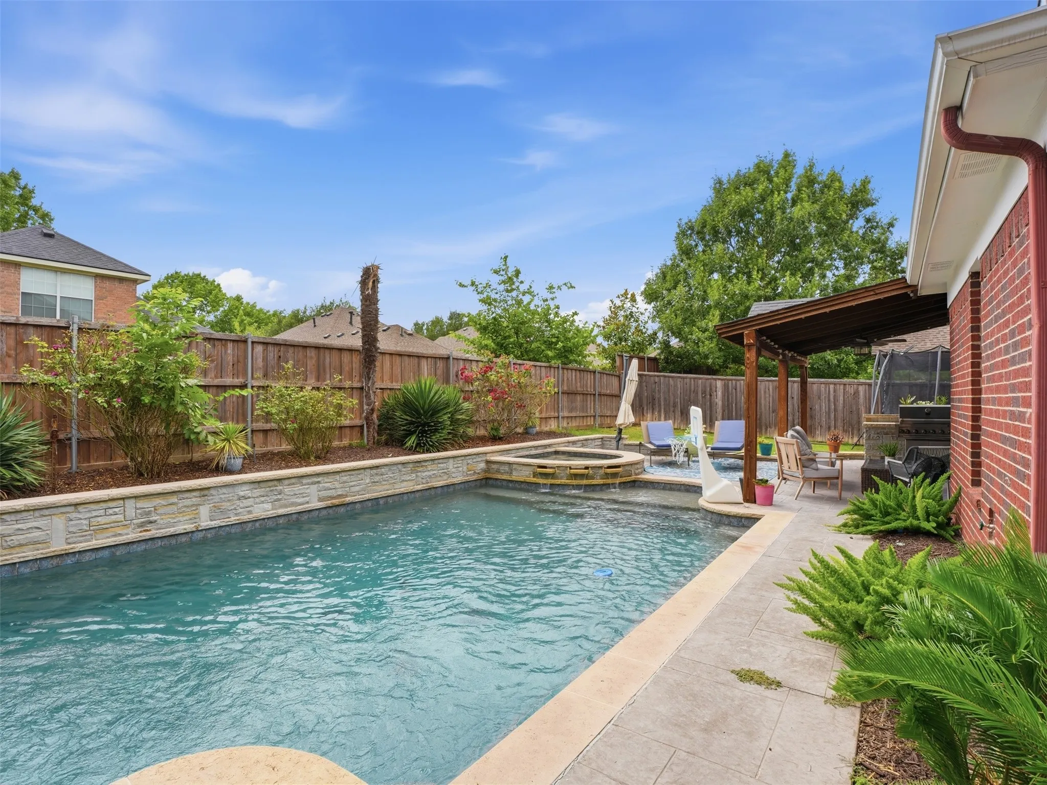 Single Family Residence For Sale in Dallas County , 8405 Player Drive, Rowlett, Texas 75089, 5 Bedroom, 4 Bathroom, 3 Garage spaces, 3,584 Sqft, built in 2006, mls#21304595, Real Estate Agent in Rowlett, Homes For Sale in Dallas county, Homes For Sale in Rowlett, Realtor in Rowlett Texas, Real Estate Brokerage Independent Realty Texas, Luminita Cordes Realtor