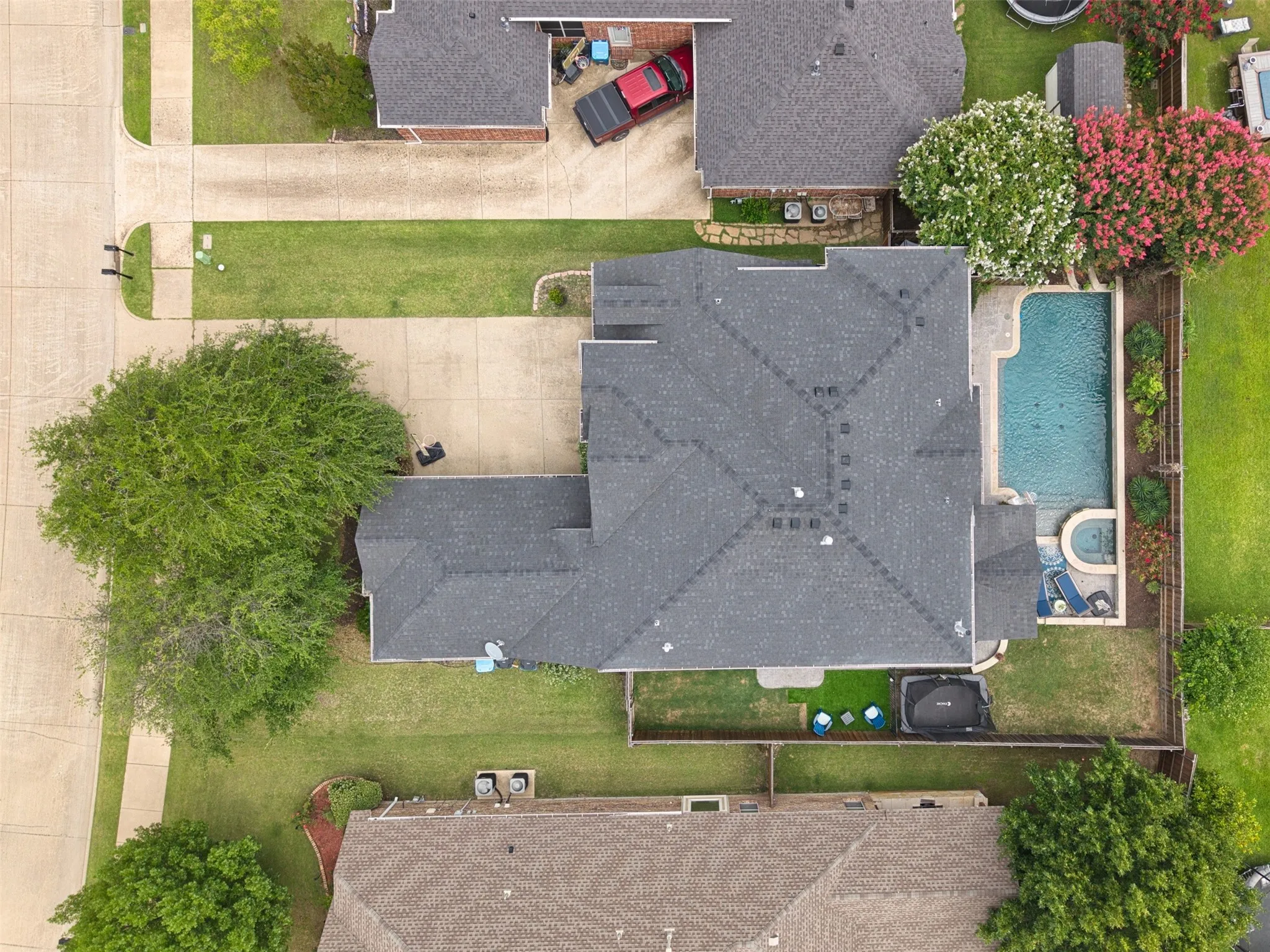 Single Family Residence For Sale in Dallas County , 8405 Player Drive, Rowlett, Texas 75089, 5 Bedroom, 4 Bathroom, 3 Garage spaces, 3,584 Sqft, built in 2006, mls#21304595, Real Estate Agent in Rowlett, Homes For Sale in Dallas county, Homes For Sale in Rowlett, Realtor in Rowlett Texas, Real Estate Brokerage Independent Realty Texas, Luminita Cordes Realtor