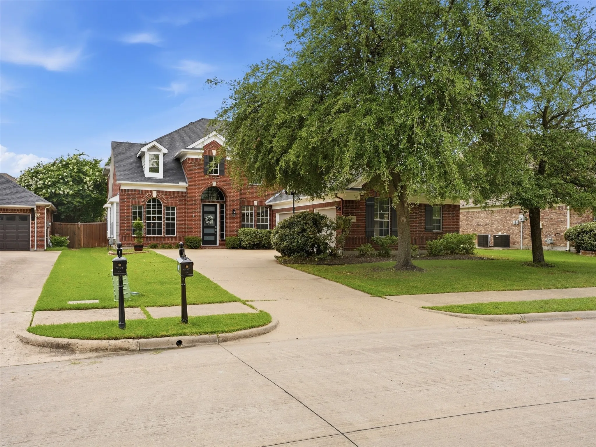 Single Family Residence For Sale in Dallas County , 8405 Player Drive, Rowlett, Texas 75089, 5 Bedroom, 4 Bathroom, 3 Garage spaces, 3,584 Sqft, built in 2006, mls#21304595, Real Estate Agent in Rowlett, Homes For Sale in Dallas county, Homes For Sale in Rowlett, Realtor in Rowlett Texas, Real Estate Brokerage Independent Realty Texas, Luminita Cordes Realtor