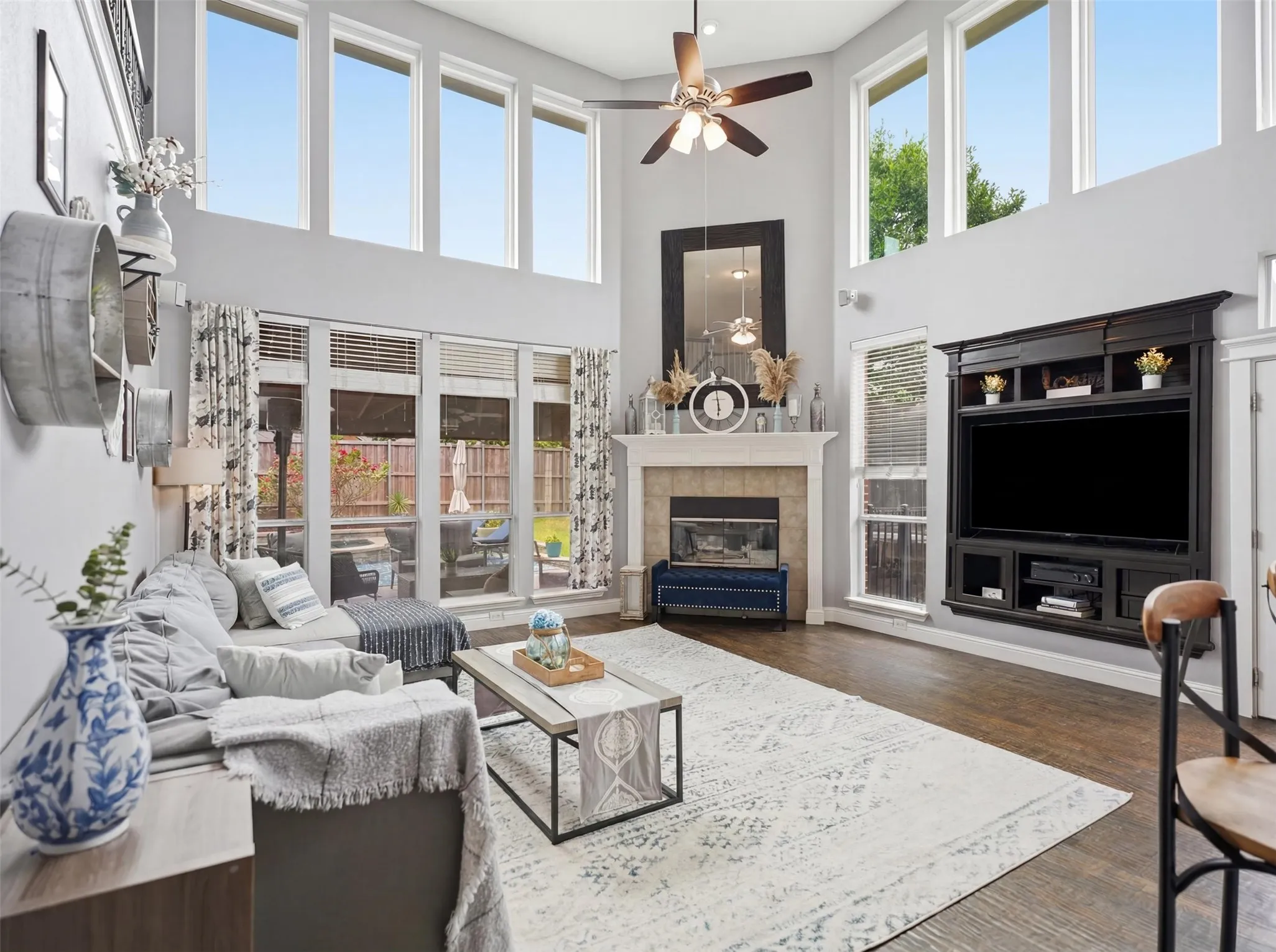 Single Family Residence For Sale in Dallas County , 8405 Player Drive, Rowlett, Texas 75089, 5 Bedroom, 4 Bathroom, 3 Garage spaces, 3,584 Sqft, built in 2006, mls#21304595, Real Estate Agent in Rowlett, Homes For Sale in Dallas county, Homes For Sale in Rowlett, Realtor in Rowlett Texas, Real Estate Brokerage Independent Realty Texas, Luminita Cordes Realtor