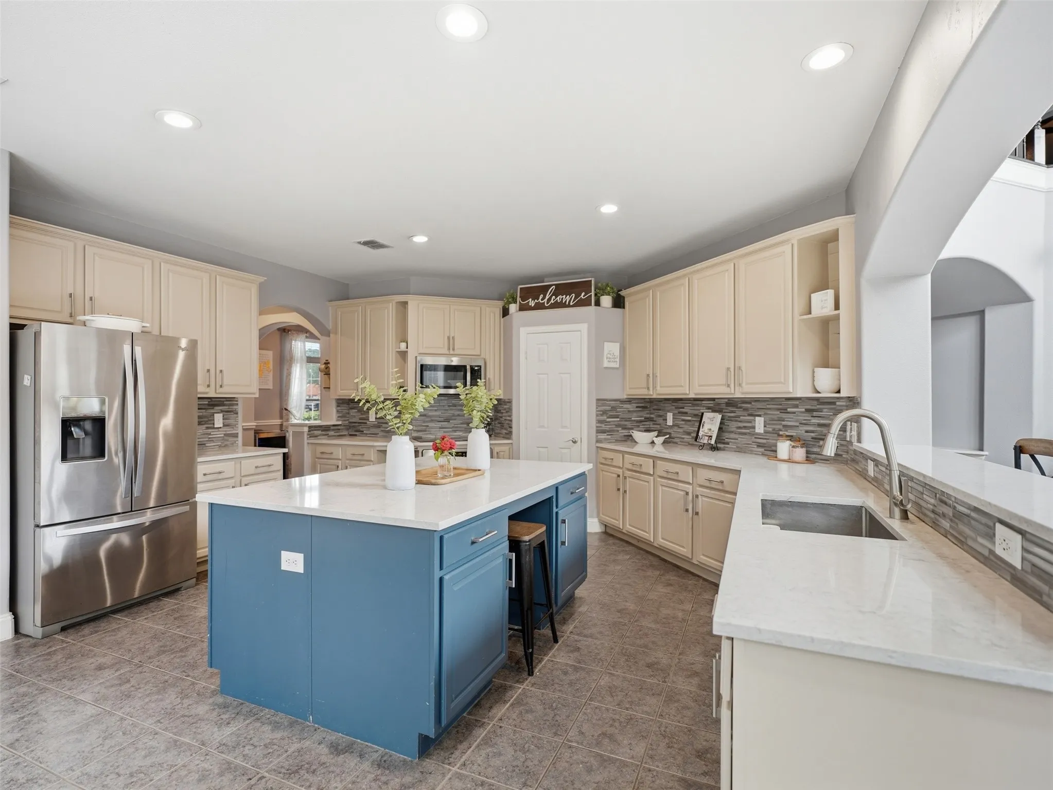 Single Family Residence For Sale in Dallas County , 8405 Player Drive, Rowlett, Texas 75089, 5 Bedroom, 4 Bathroom, 3 Garage spaces, 3,584 Sqft, built in 2006, mls#21304595, Real Estate Agent in Rowlett, Homes For Sale in Dallas county, Homes For Sale in Rowlett, Realtor in Rowlett Texas, Real Estate Brokerage Independent Realty Texas, Luminita Cordes Realtor