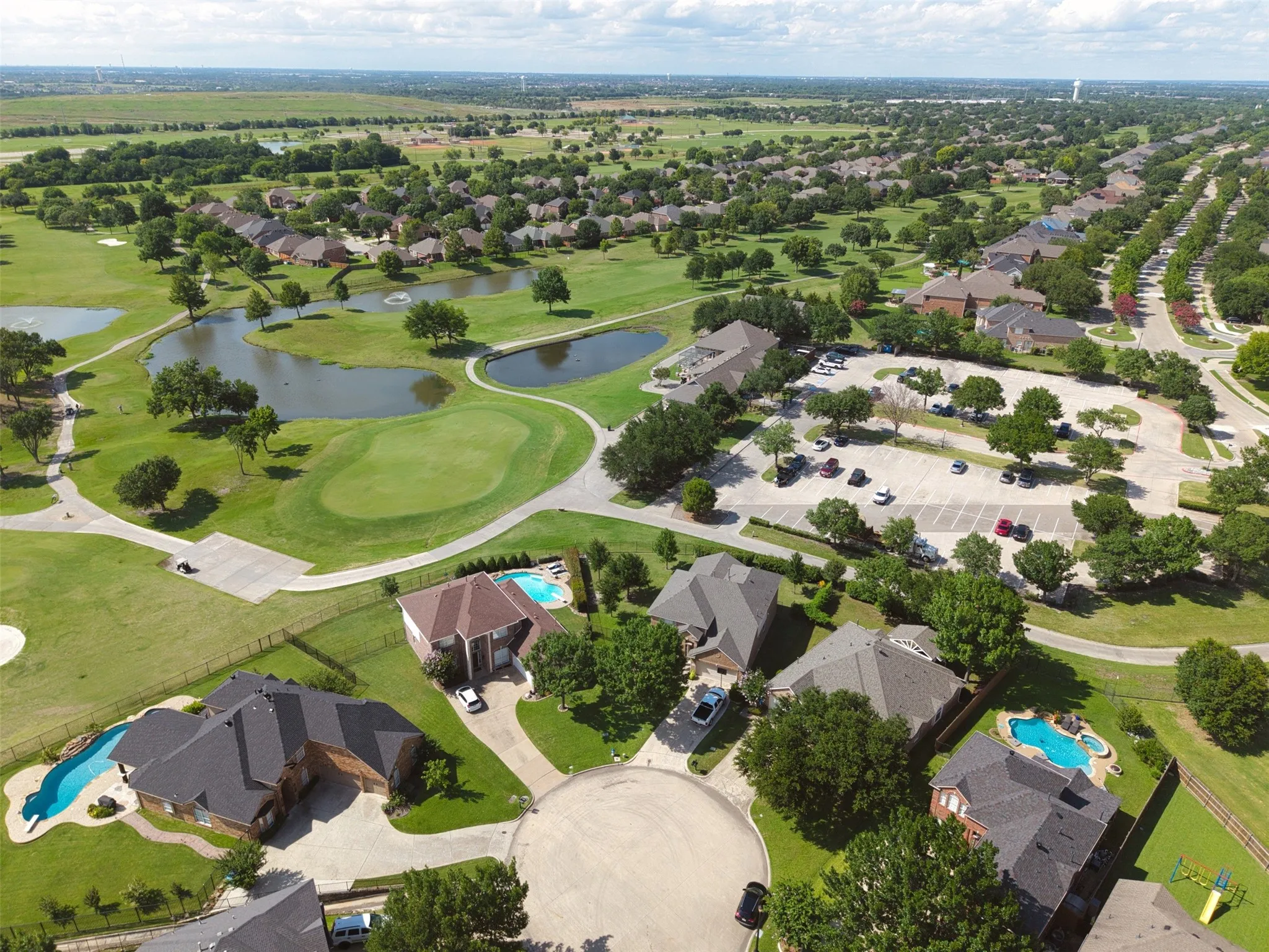 Single Family Residence For Sale in Dallas County , 8405 Player Drive, Rowlett, Texas 75089, 5 Bedroom, 4 Bathroom, 3 Garage spaces, 3,584 Sqft, built in 2006, mls#21304595, Real Estate Agent in Rowlett, Homes For Sale in Dallas county, Homes For Sale in Rowlett, Realtor in Rowlett Texas, Real Estate Brokerage Independent Realty Texas, Luminita Cordes Realtor