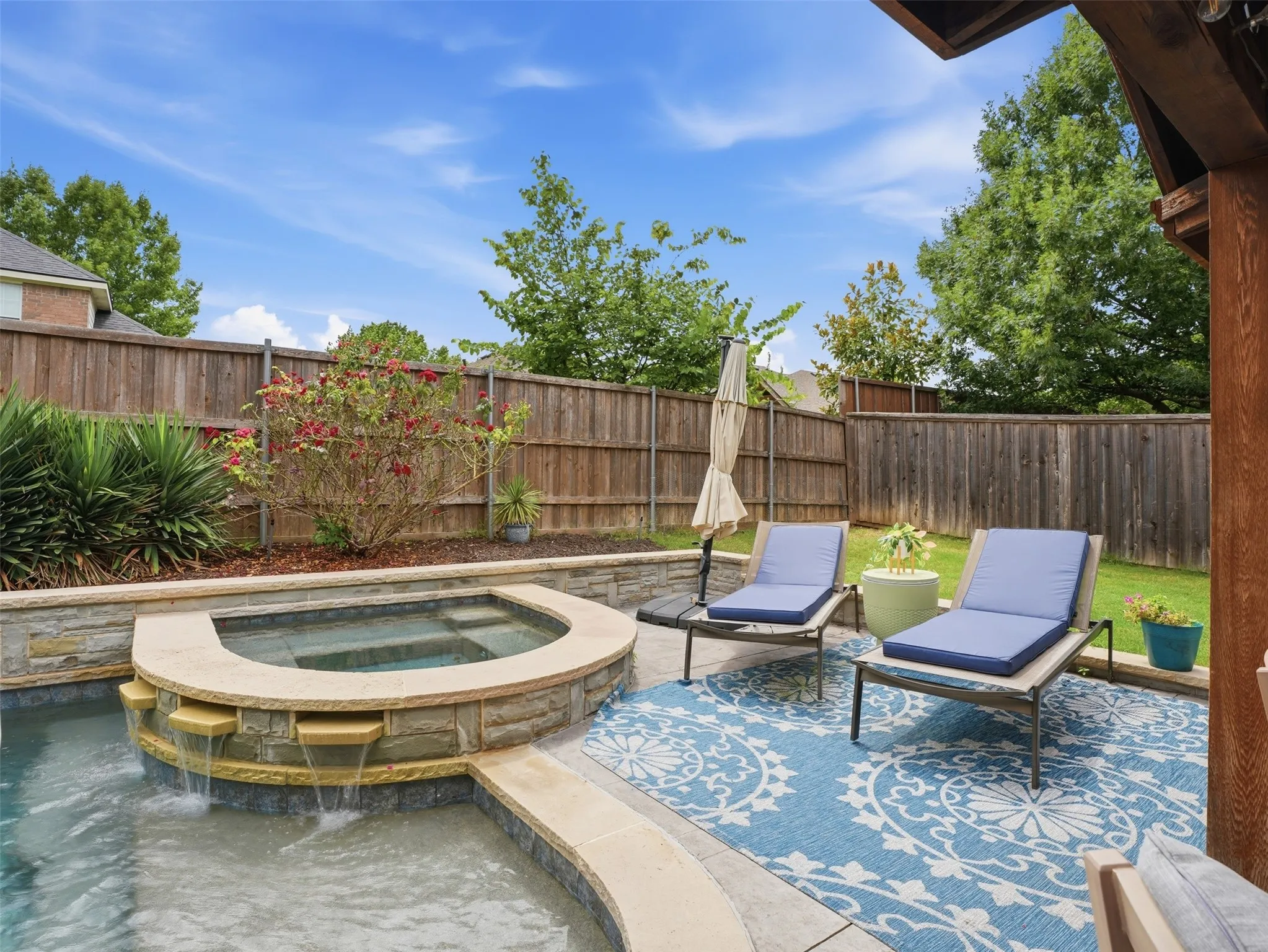 Single Family Residence For Sale in Dallas County , 8405 Player Drive, Rowlett, Texas 75089, 5 Bedroom, 4 Bathroom, 3 Garage spaces, 3,584 Sqft, built in 2006, mls#21304595, Real Estate Agent in Rowlett, Homes For Sale in Dallas county, Homes For Sale in Rowlett, Realtor in Rowlett Texas, Real Estate Brokerage Independent Realty Texas, Luminita Cordes Realtor