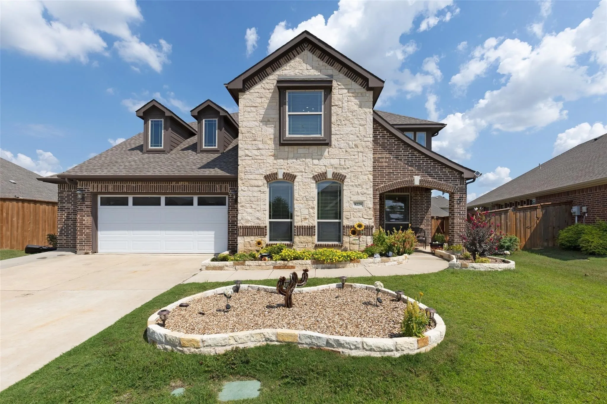 Single Family Residence For Sale in Denton County , 8229 Spitfire Trail, Aubrey, Texas 76227, 5 Bedroom, 4 Bathroom, 2 Garage spaces, 3,758 Sqft, built in 2013, mls#21304591, Real Estate Agent in Aubrey, Homes For Sale in Denton county, Homes For Sale in Aubrey, Realtor in Aubrey Texas, Real Estate Brokerage Independent Realty Texas, Luminita Cordes Realtor